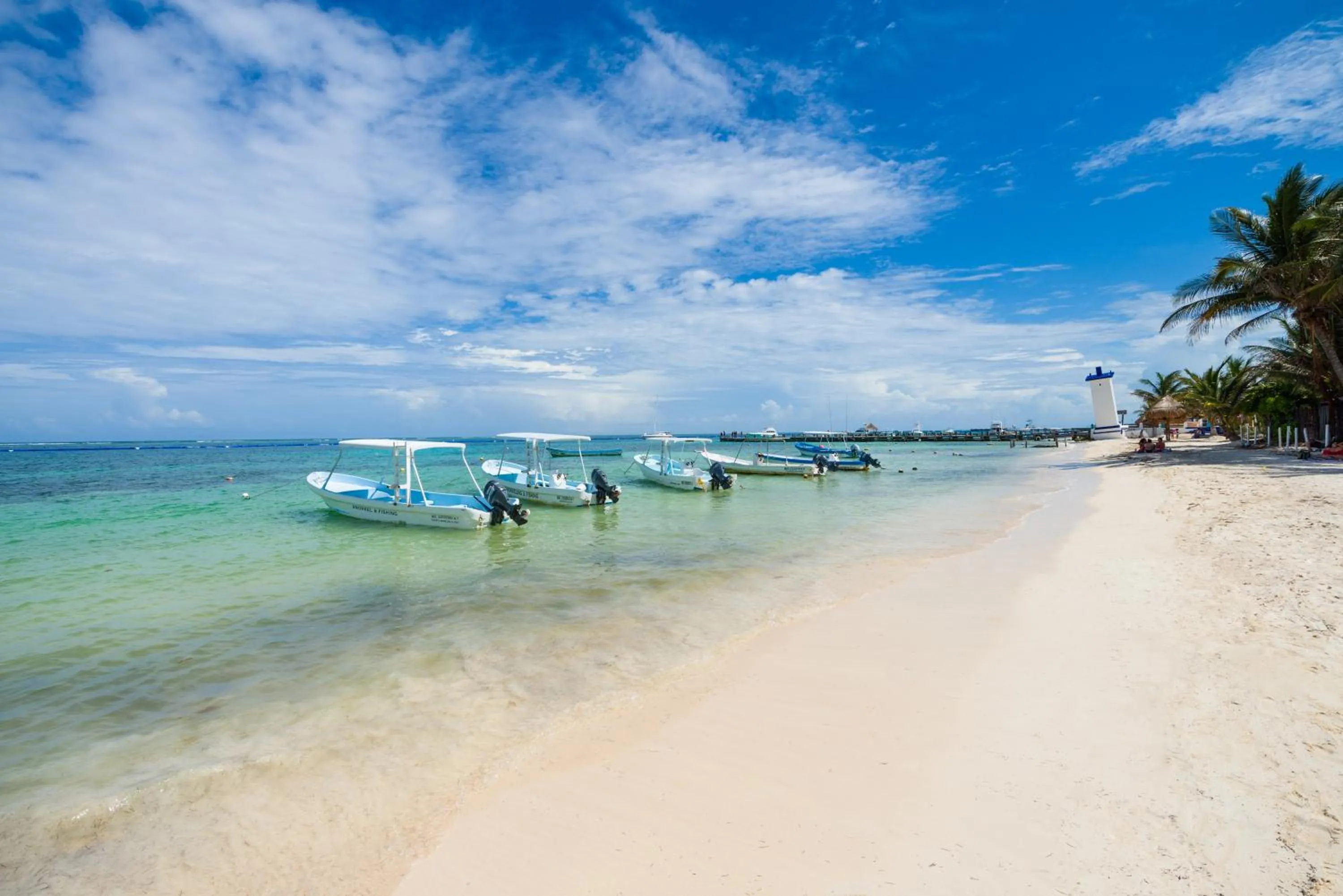 Beach in Hotel Caracol Puerto Morelos