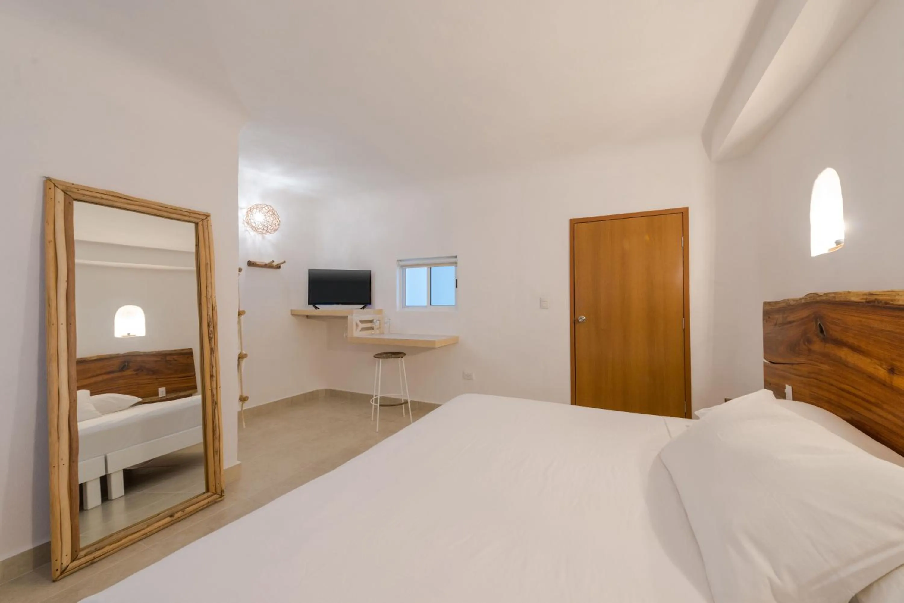 Bedroom, Bed in Hotel Caracol Puerto Morelos