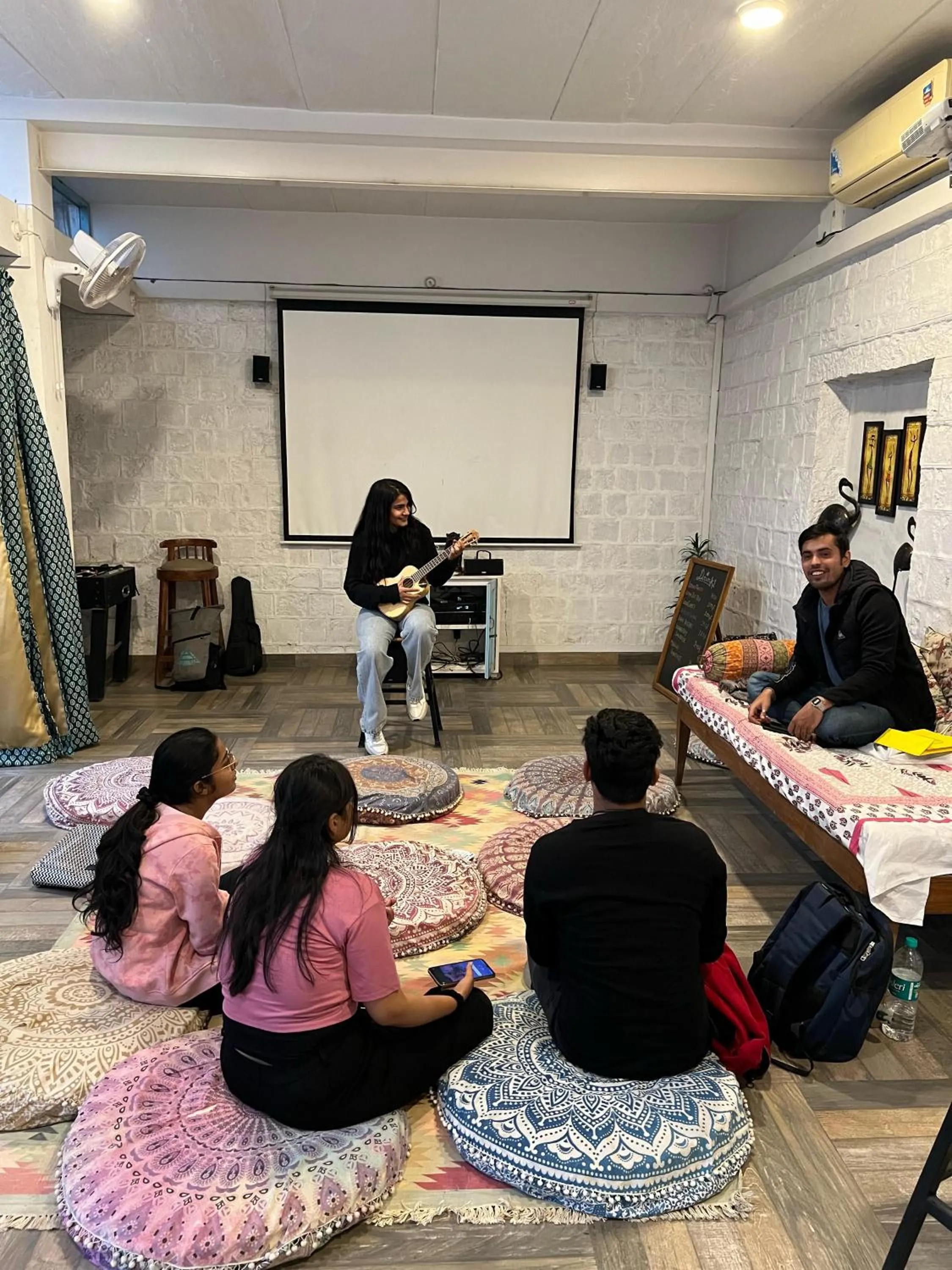 Jaipur Jantar Hostel