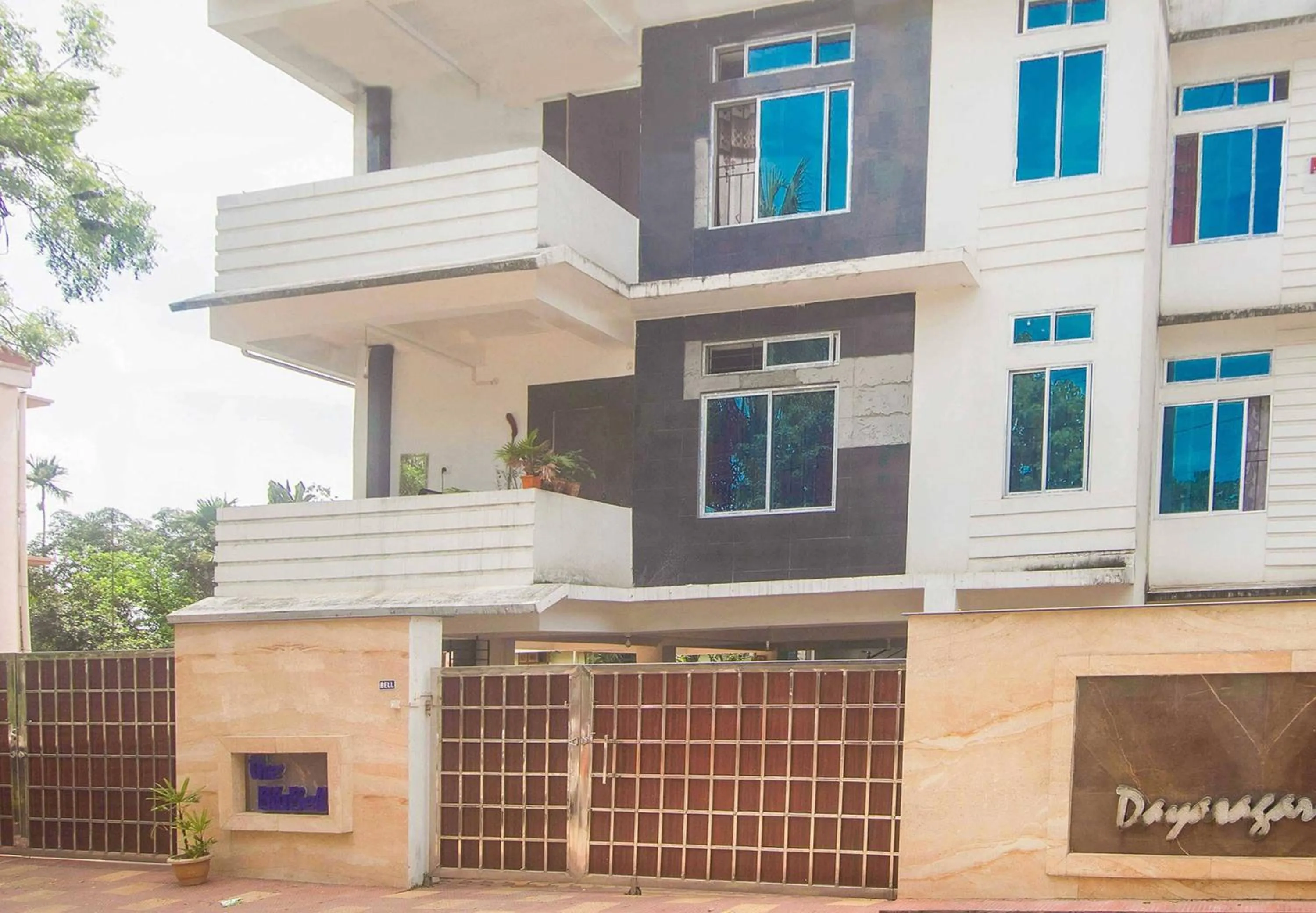 Facade/entrance in Collection O The Blu Bell Nizarapar Path