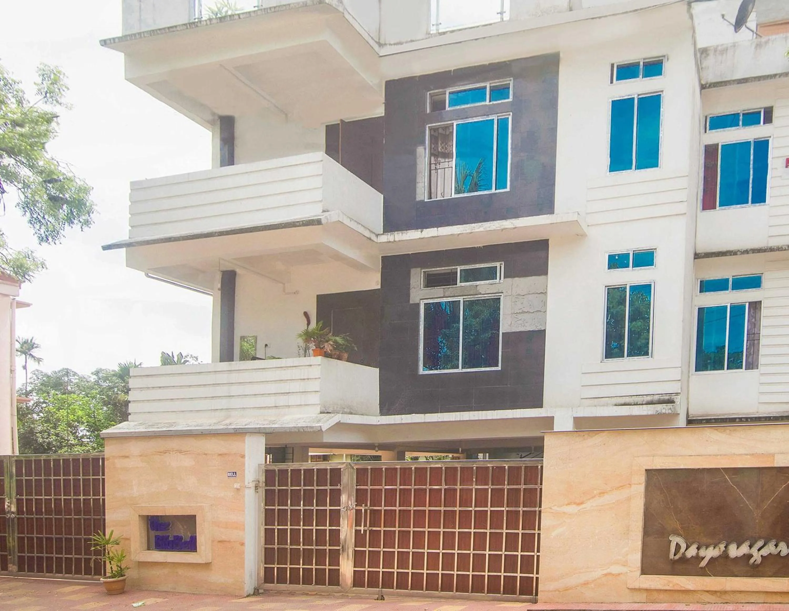 Facade/entrance in Collection O The Blu Bell Nizarapar Path