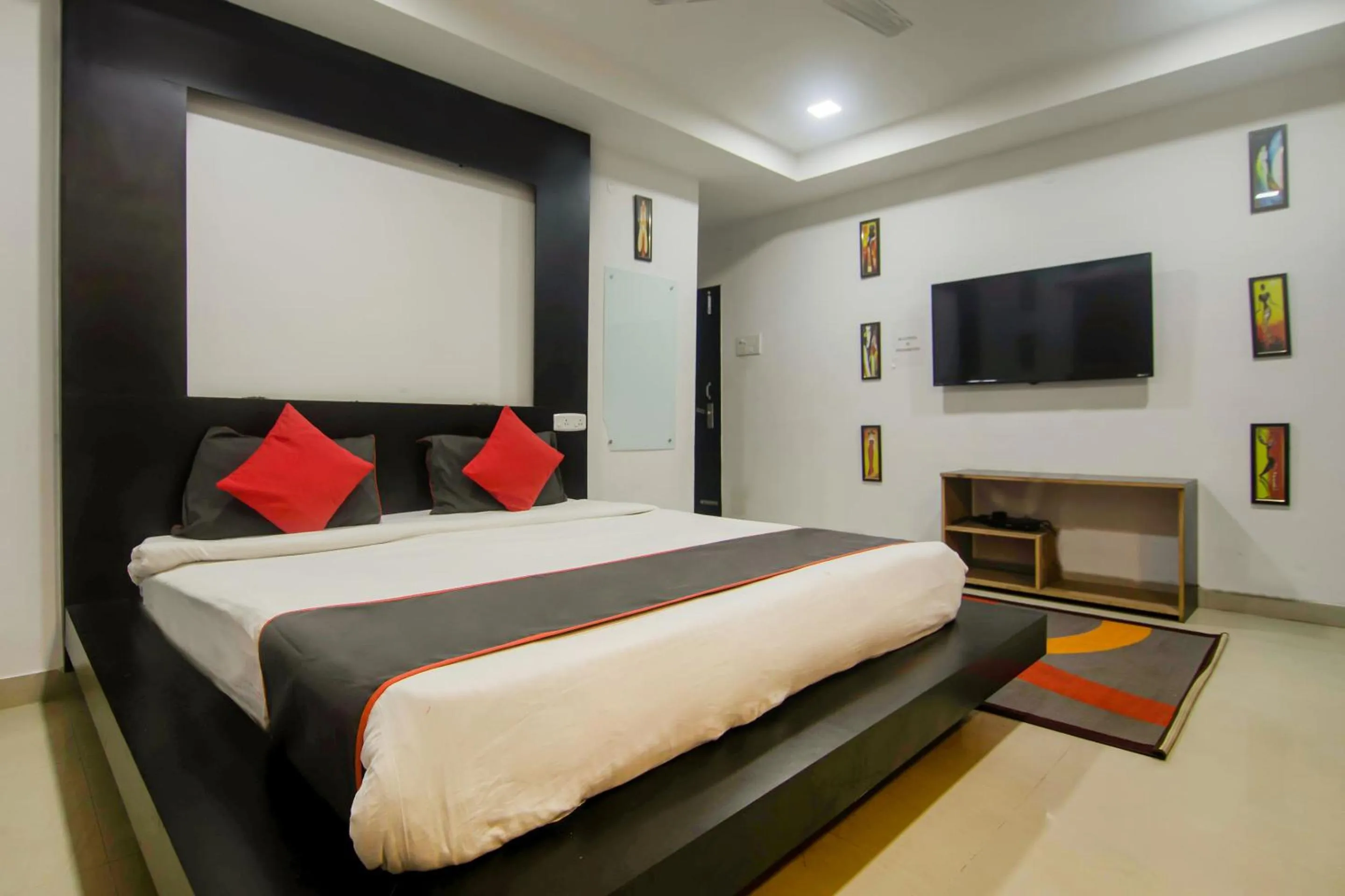 Bedroom in Collection O The Blu Bell Nizarapar Path