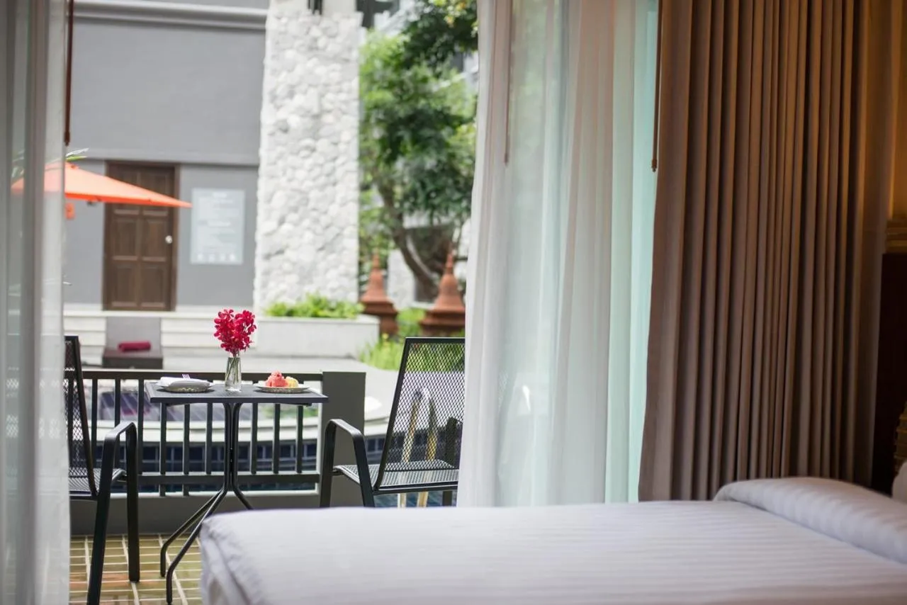 Drinks, Bed in Le Bali Resort & Spa