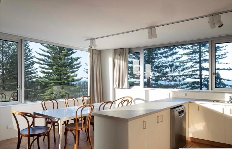 Oceania on Burleigh Beach