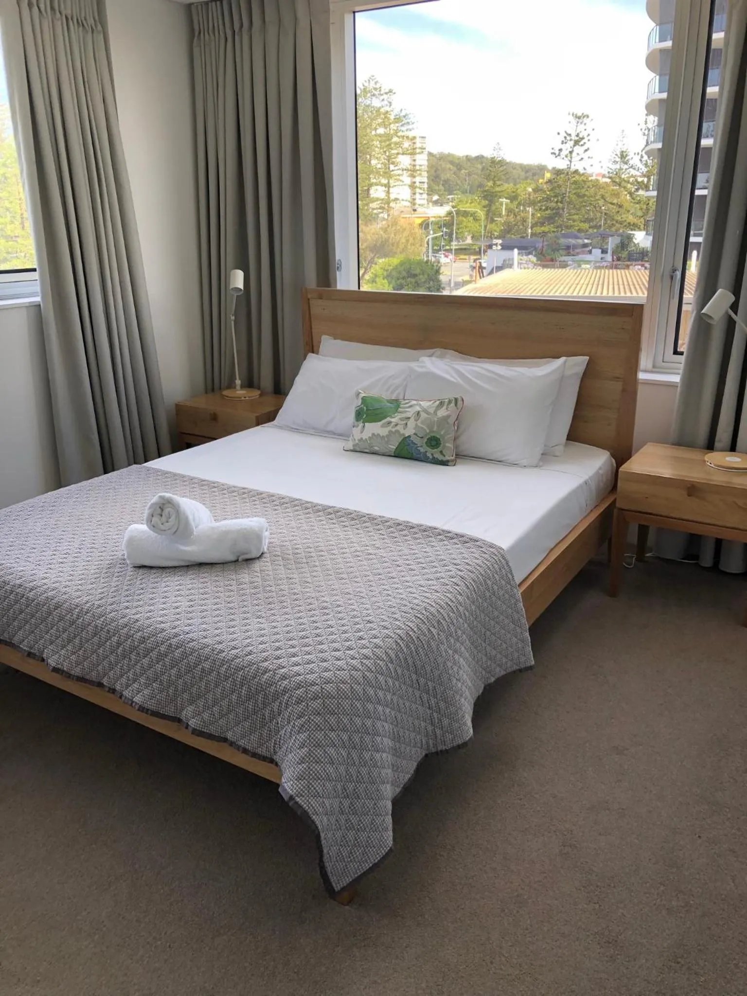 Bed in Oceania on Burleigh Beach