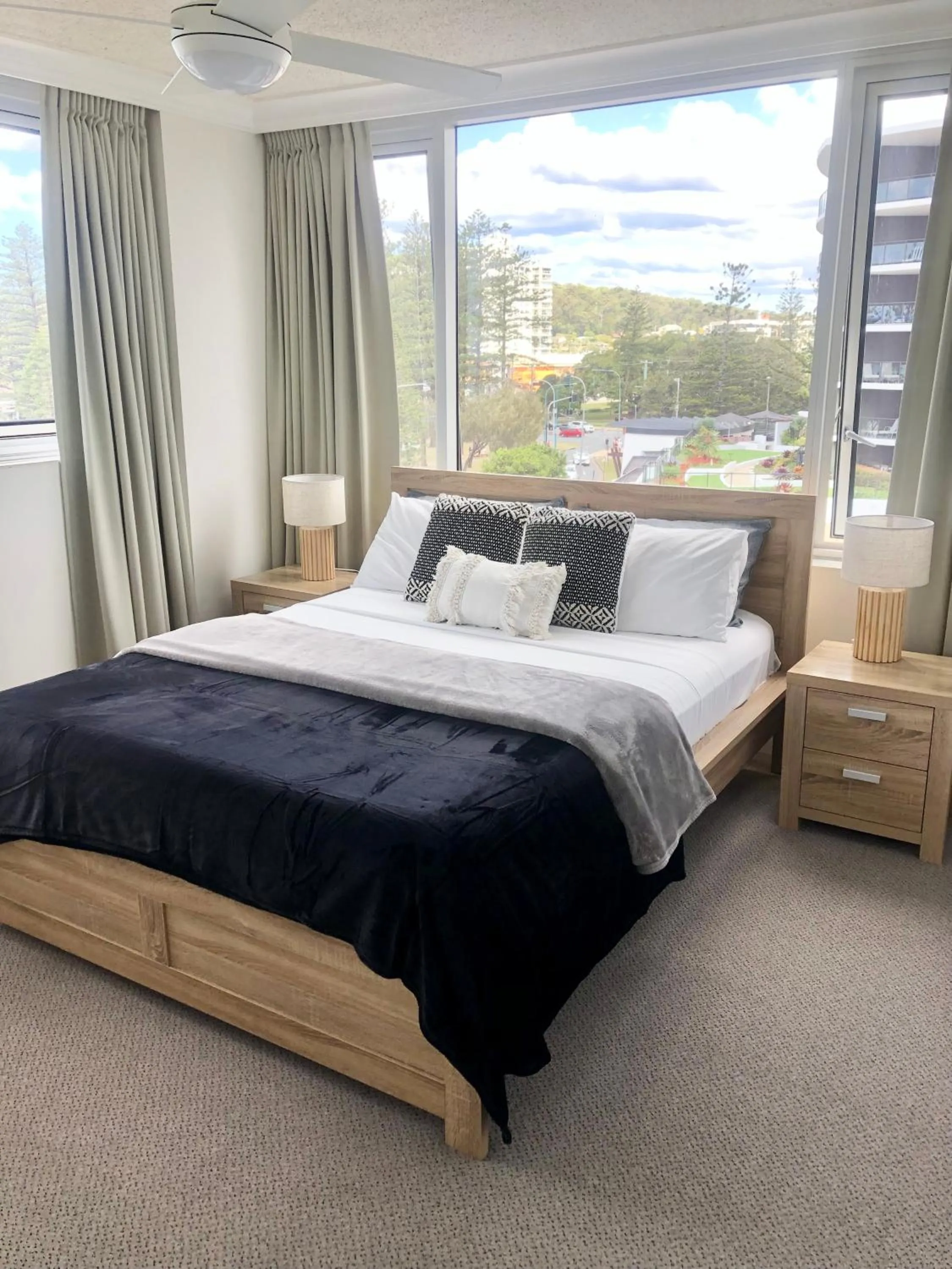 Bed in Oceania on Burleigh Beach