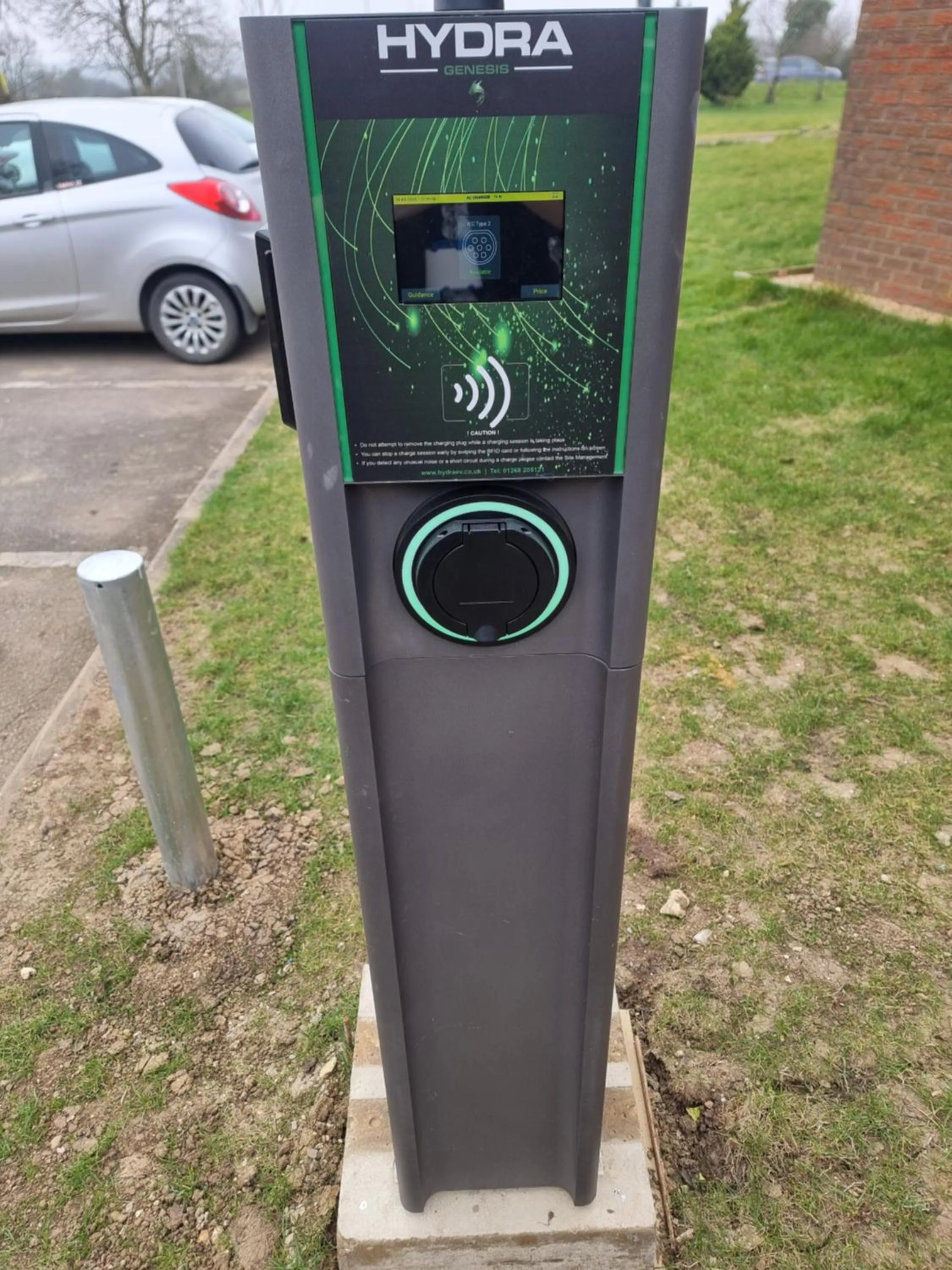 Parking in Travel Plaza Hotel