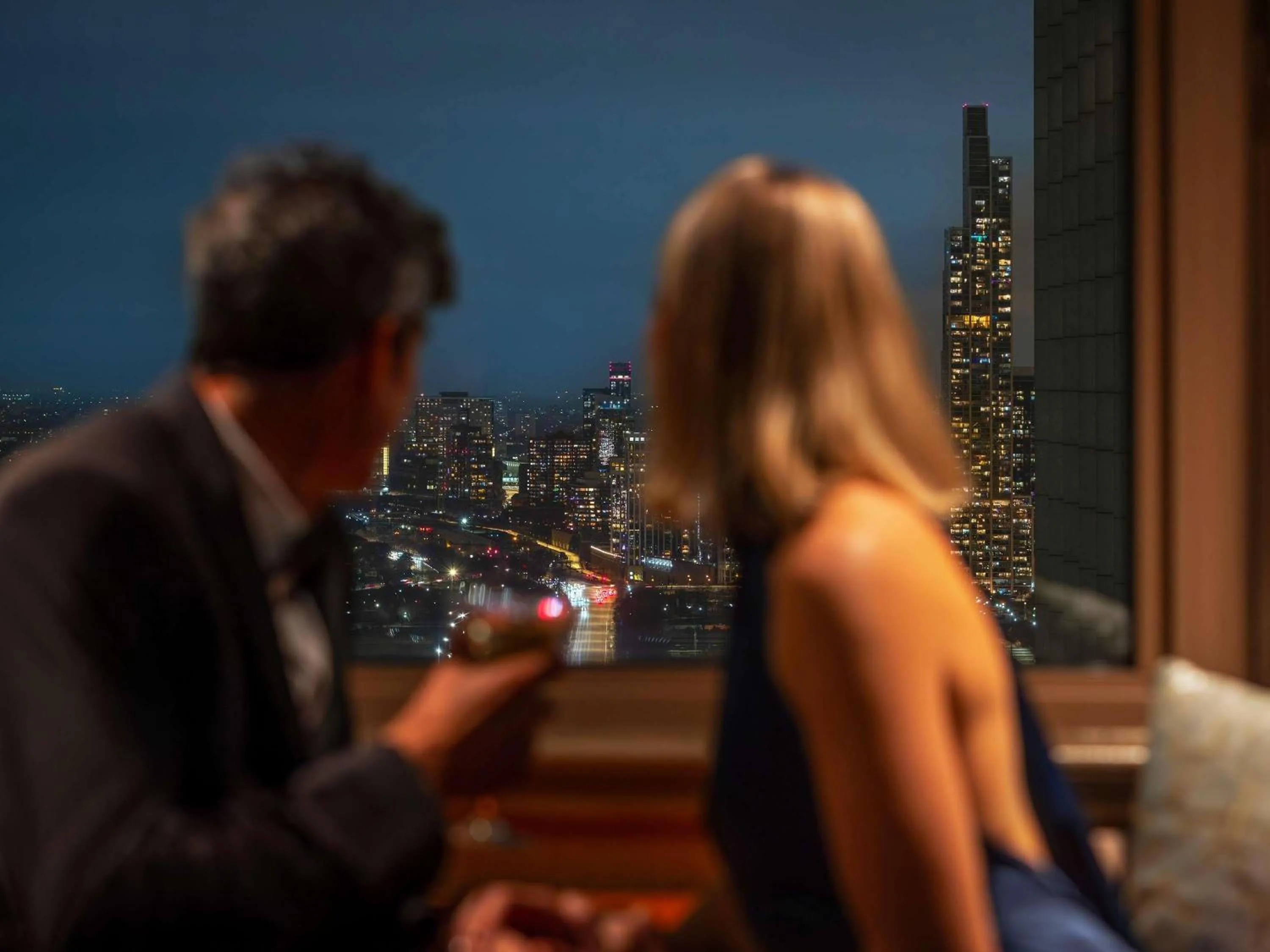 Photo of the whole room in Fairmont Chicago Millennium Park