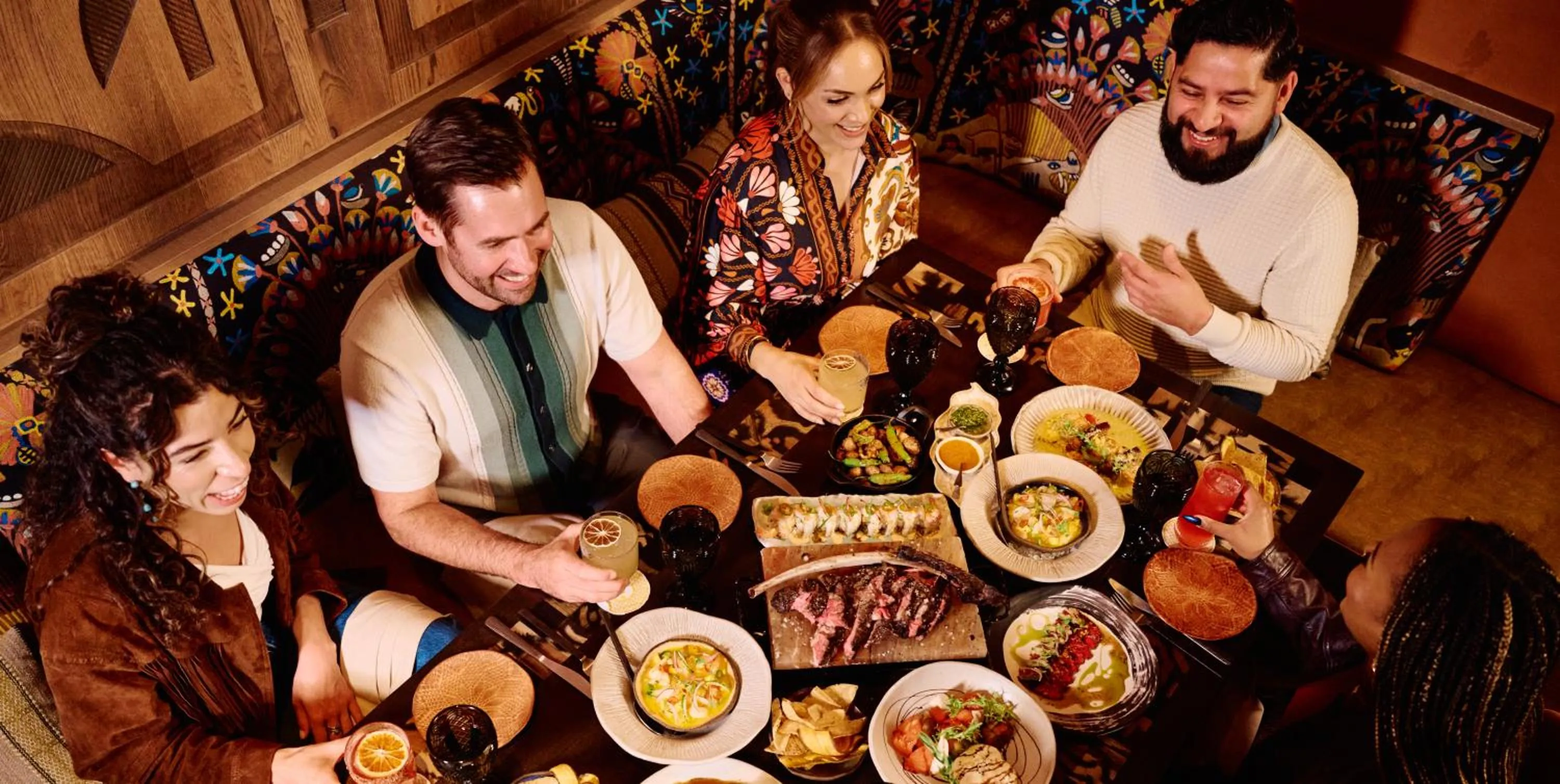 Restaurant/places to eat in Fairmont Chicago Millennium Park