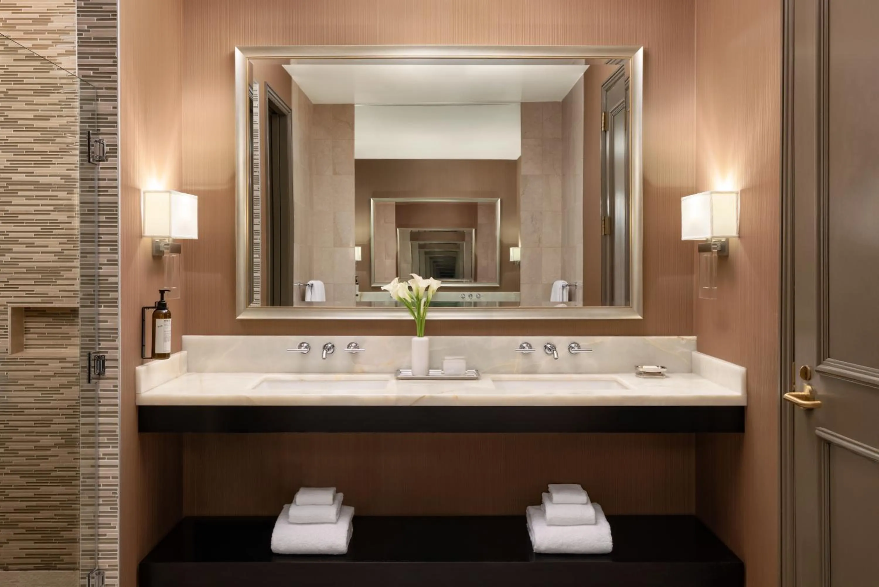 Bathroom in Fairmont Chicago Millennium Park