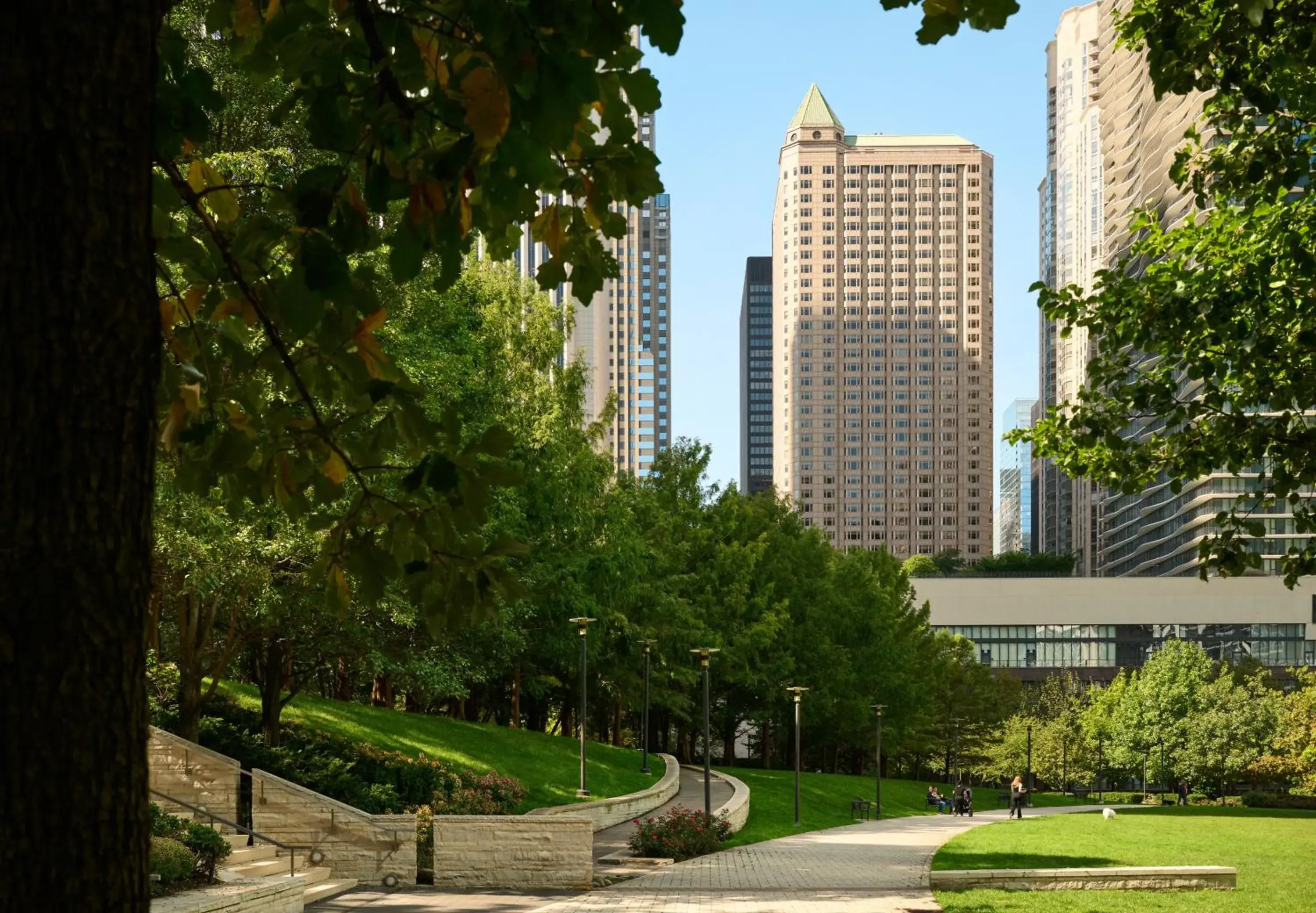 Property building in Fairmont Chicago Millennium Park Property building in Fairmont Chicago Millennium Park
