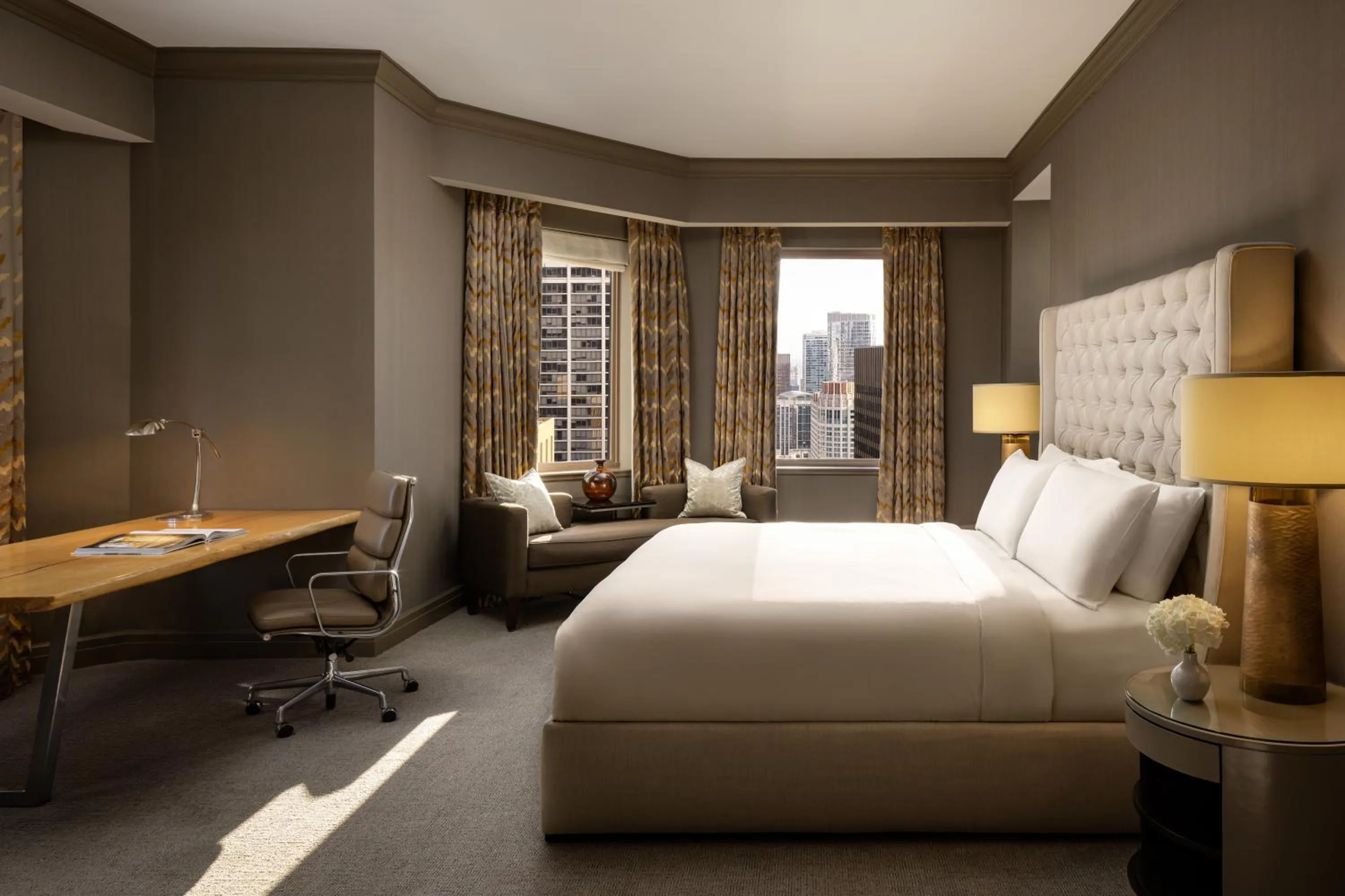 Bedroom, Bed in Fairmont Chicago Millennium Park