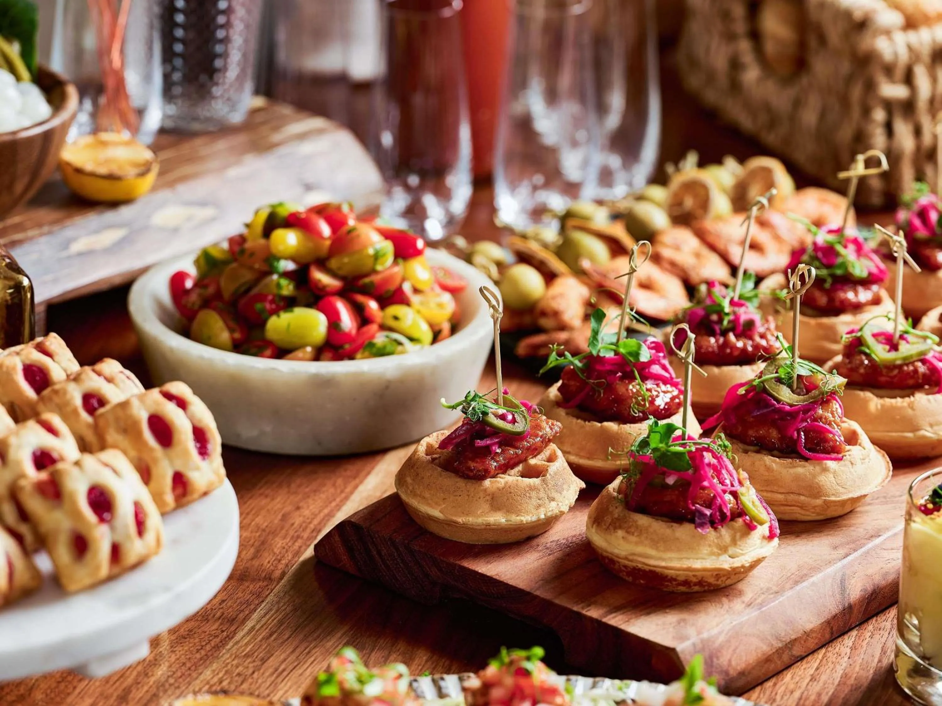 Restaurant/places to eat in Fairmont Chicago Millennium Park