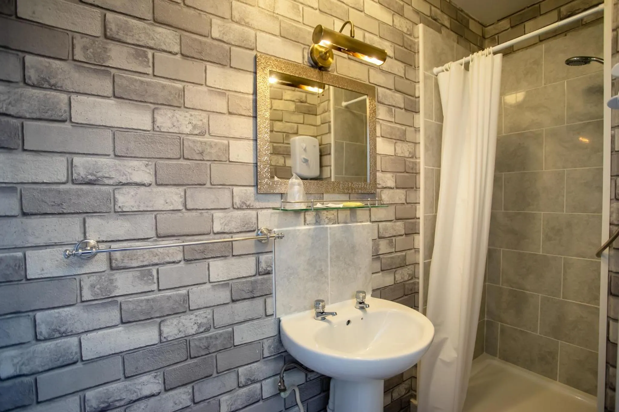 Shower in The Carlton Hotel