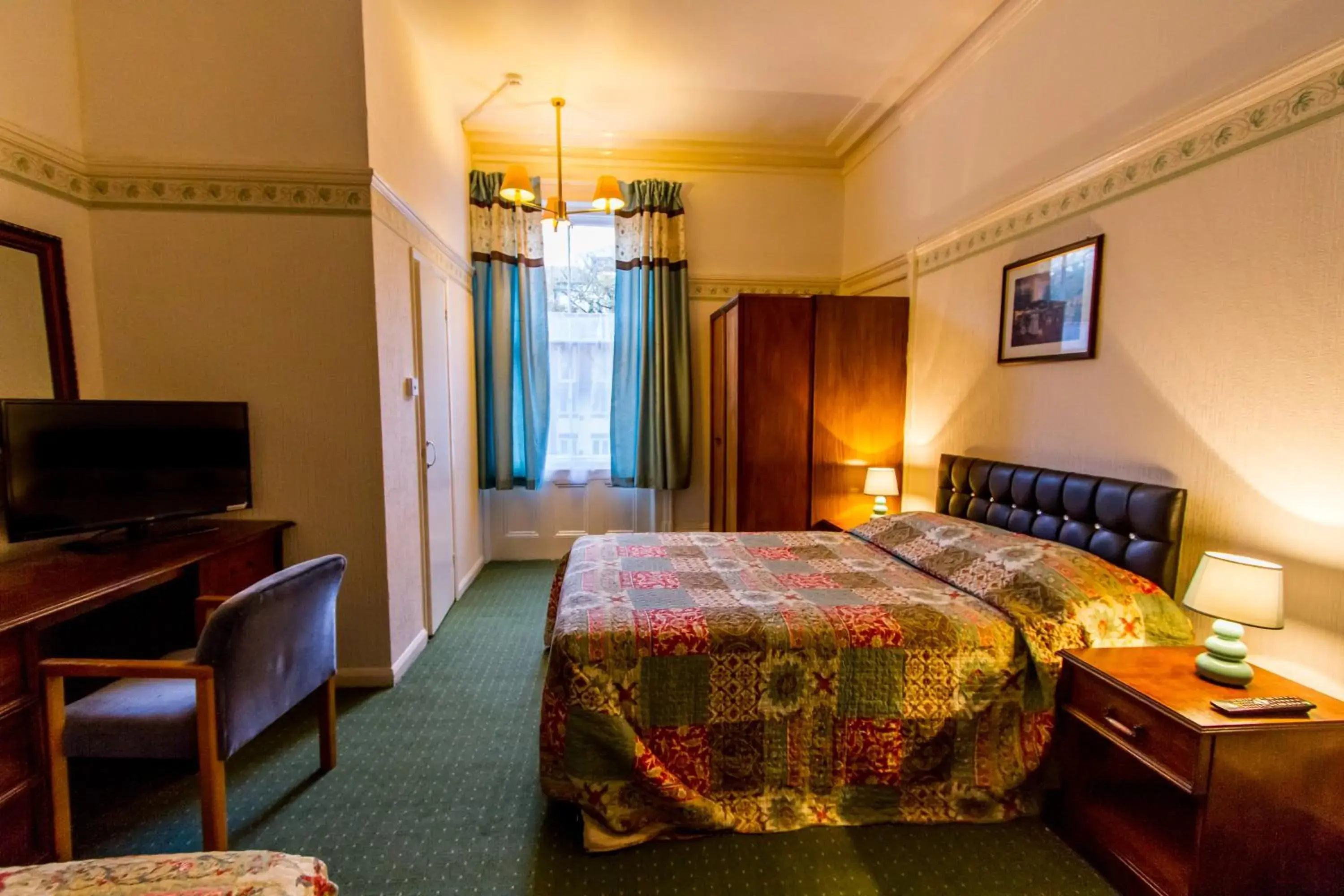 Double Room with Extra Bed (2 Adults + 1 Child) in The Carlton Hotel Double Room with Extra Bed (2 Adults + 1 Child) in The Carlton Hotel