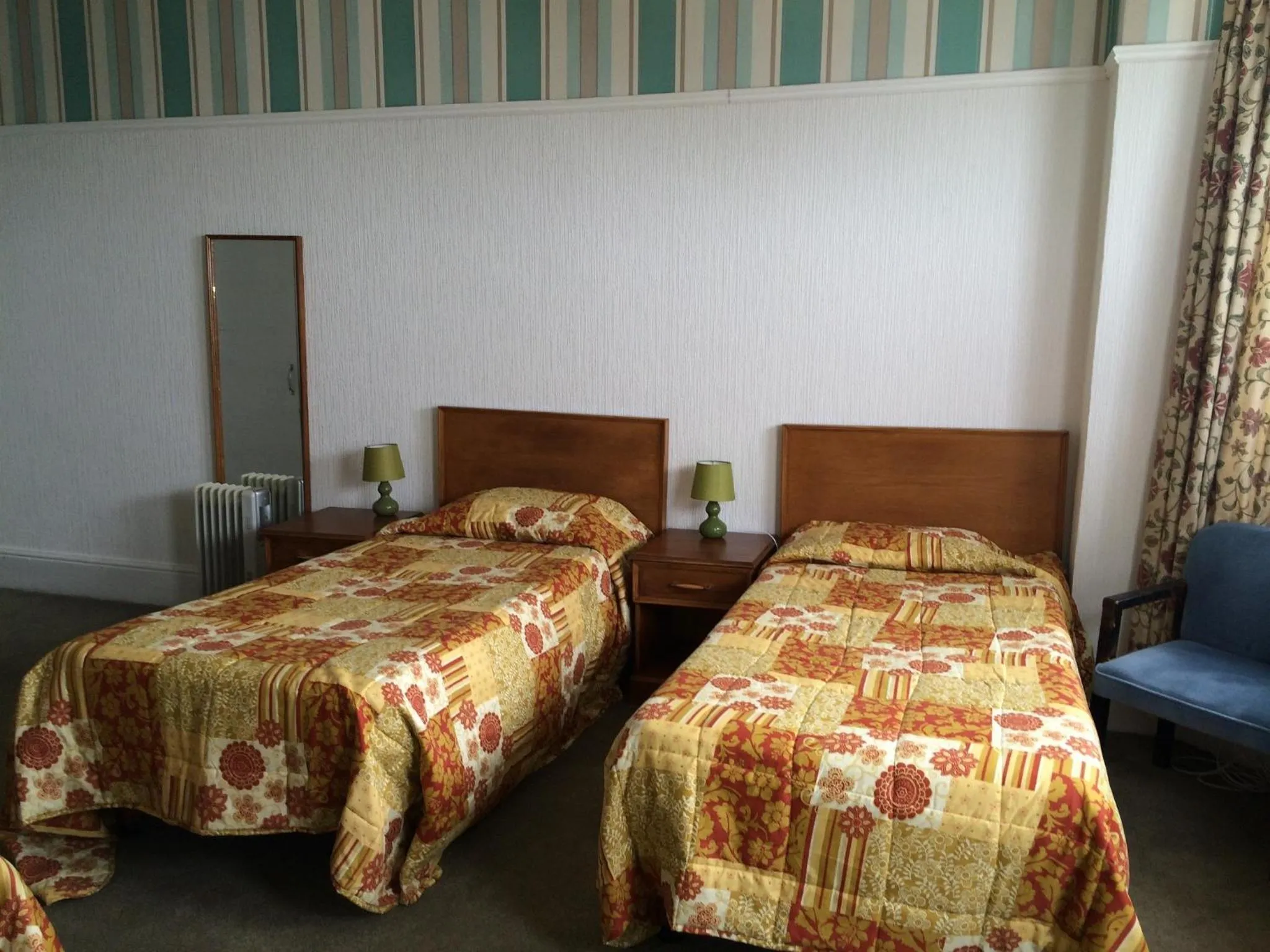 Bed in The Carlton Hotel