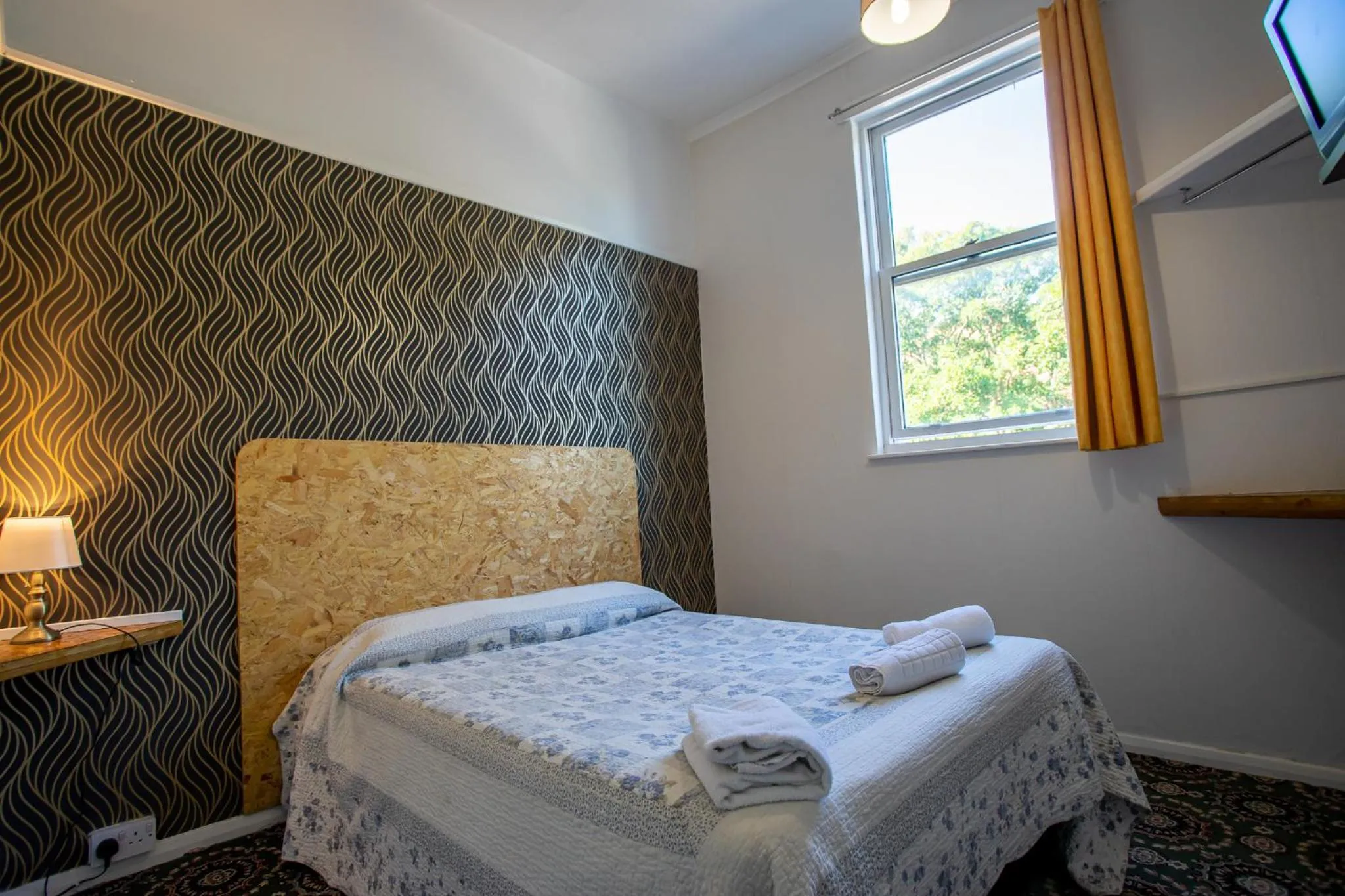 Bed in The Carlton Hotel