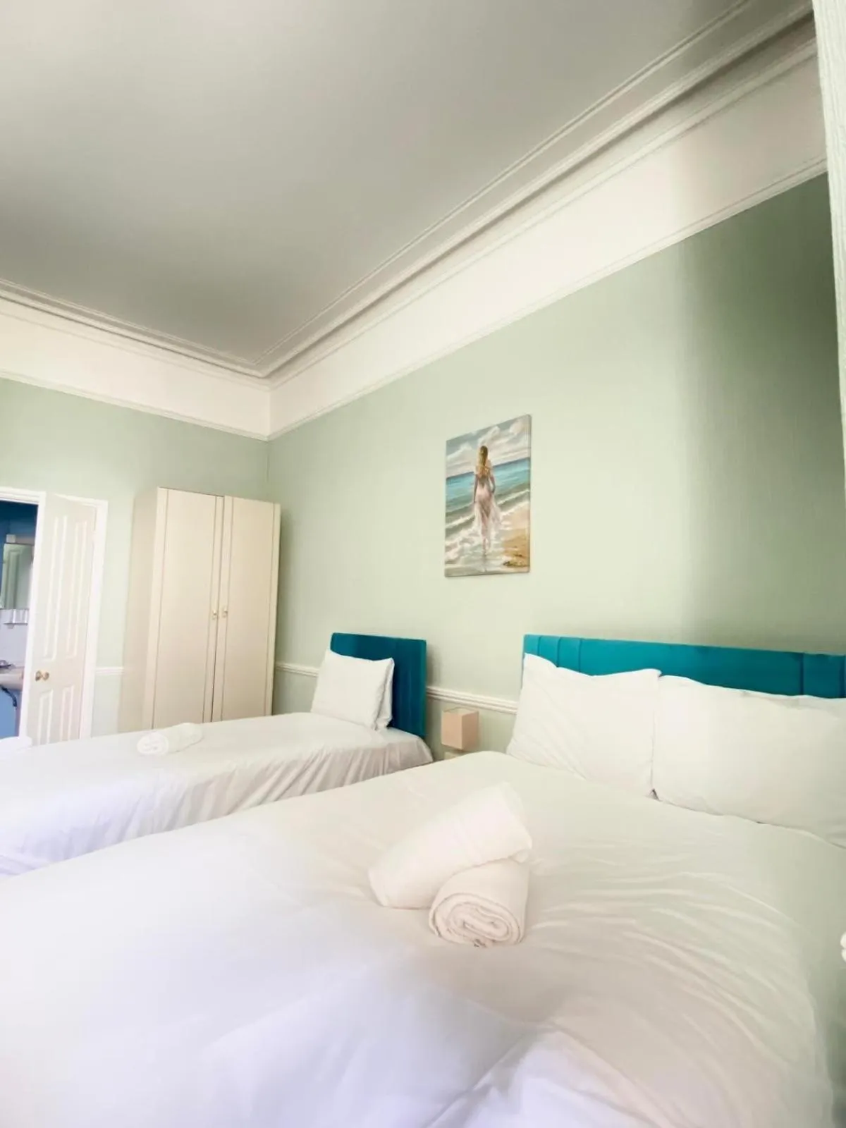 Bed in The Carlton Hotel