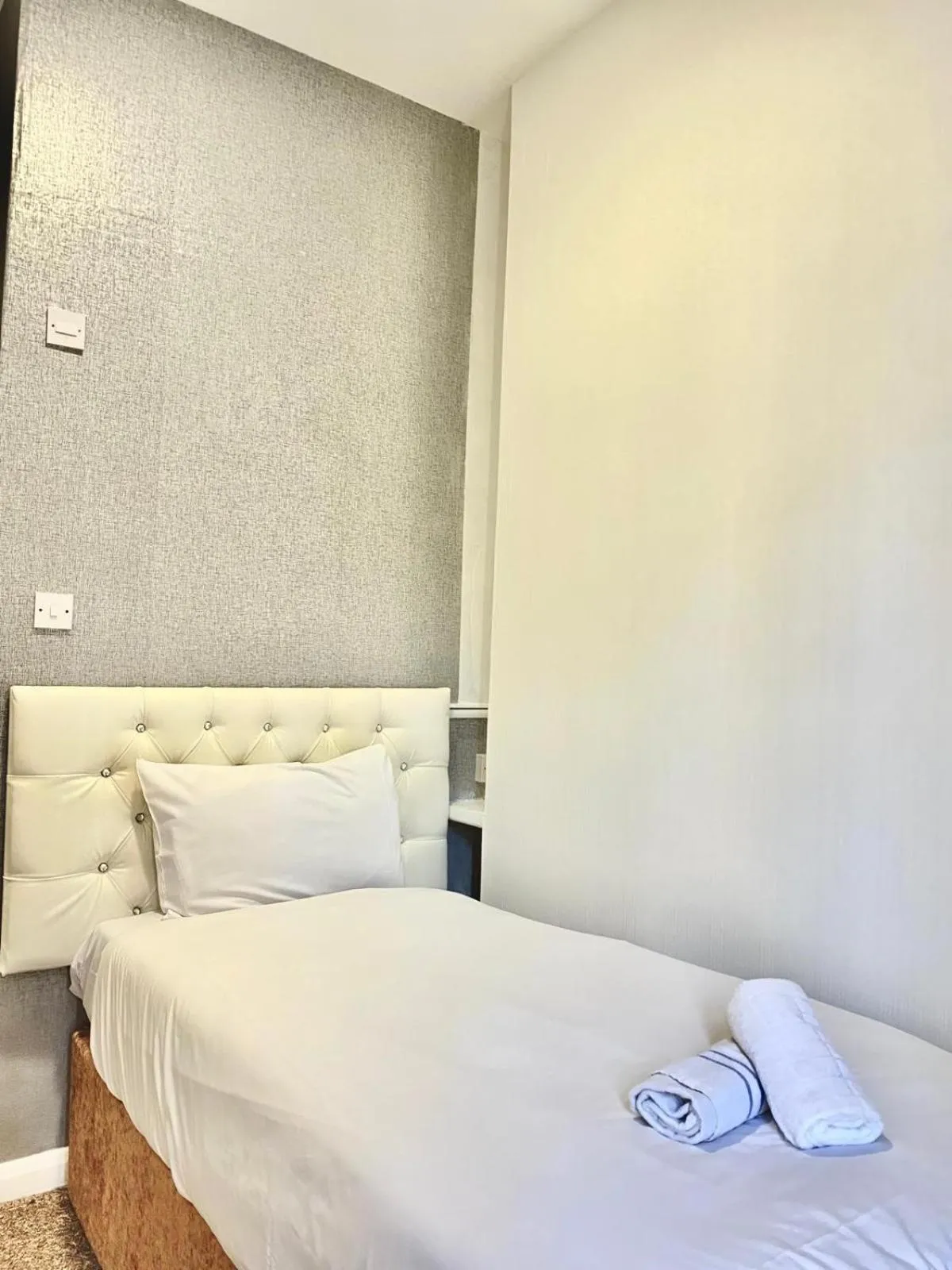 Bed in The Carlton Hotel