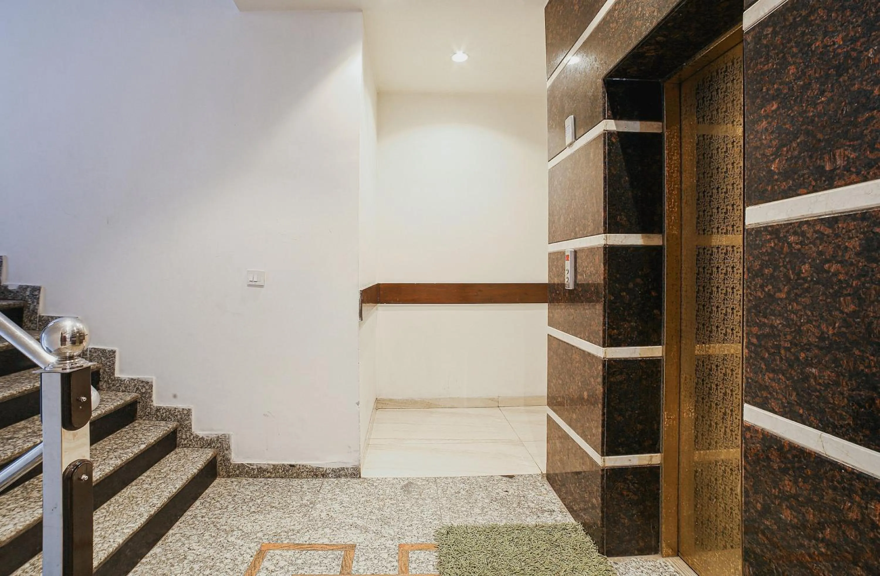 Lobby or reception in Townhouse Hollywood Heights