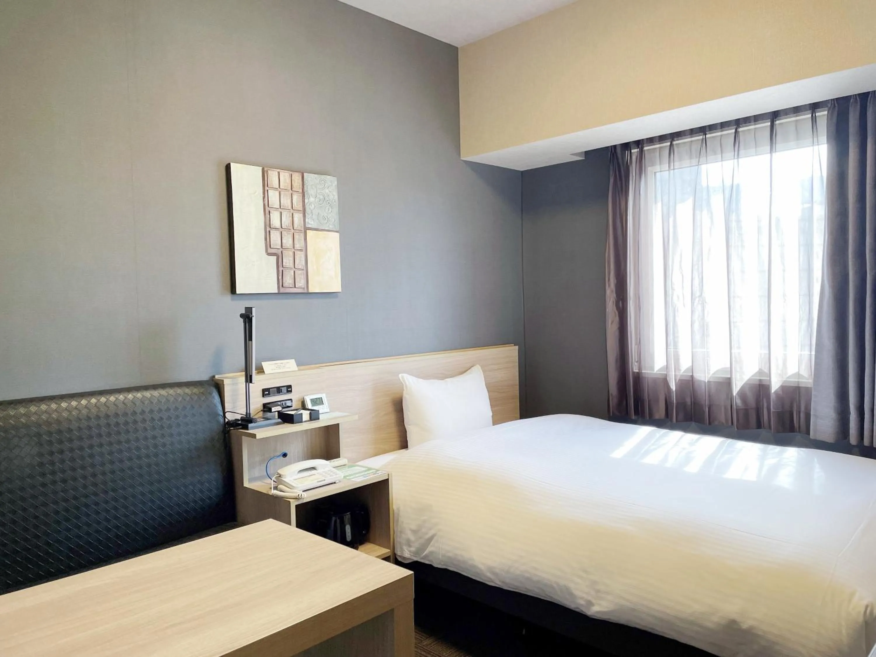 Photo of the whole room, Bed in Hotel Route-Inn Tokyo Kamata -Ayamebashi-