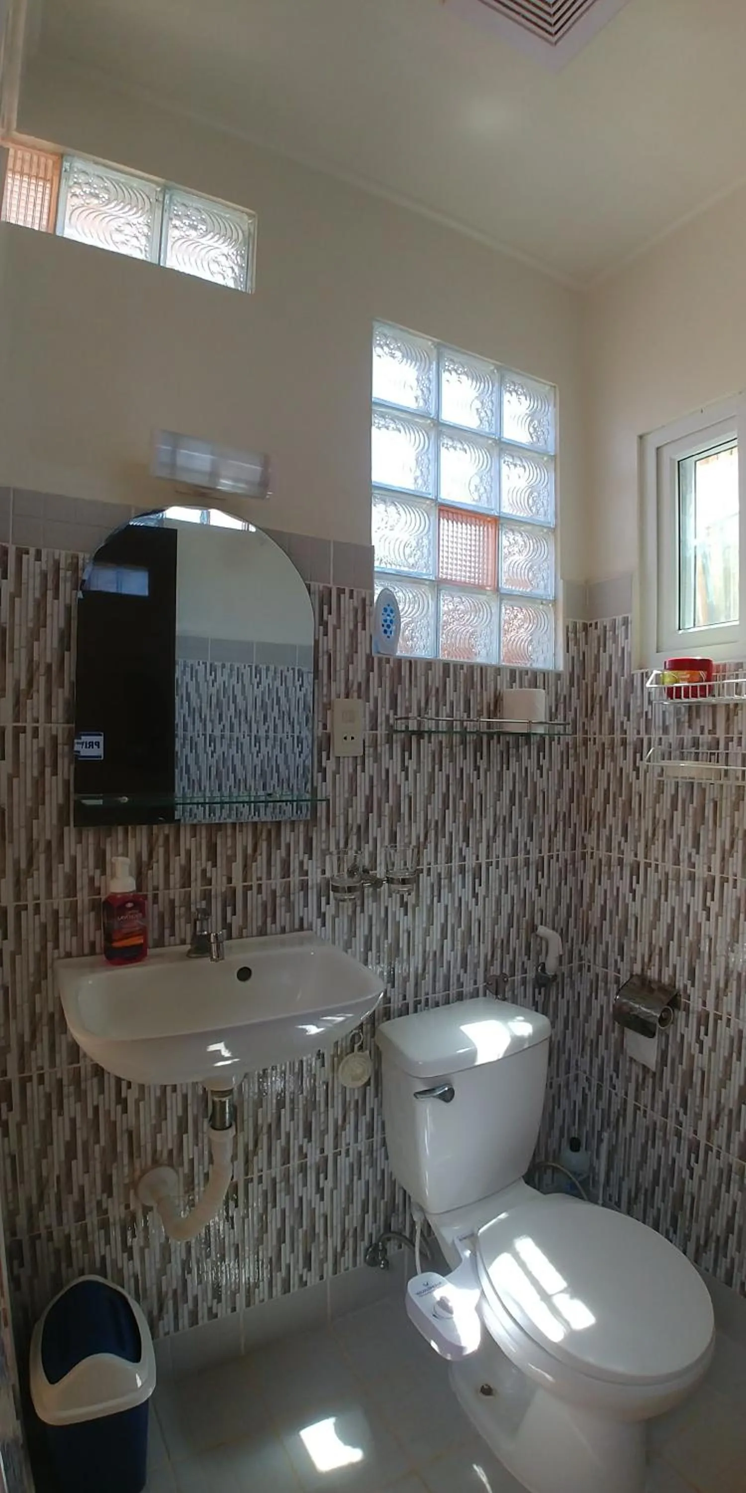 Single Room with Private External Bathroom - single occupancy in Villa Skanderbeg Guest House
