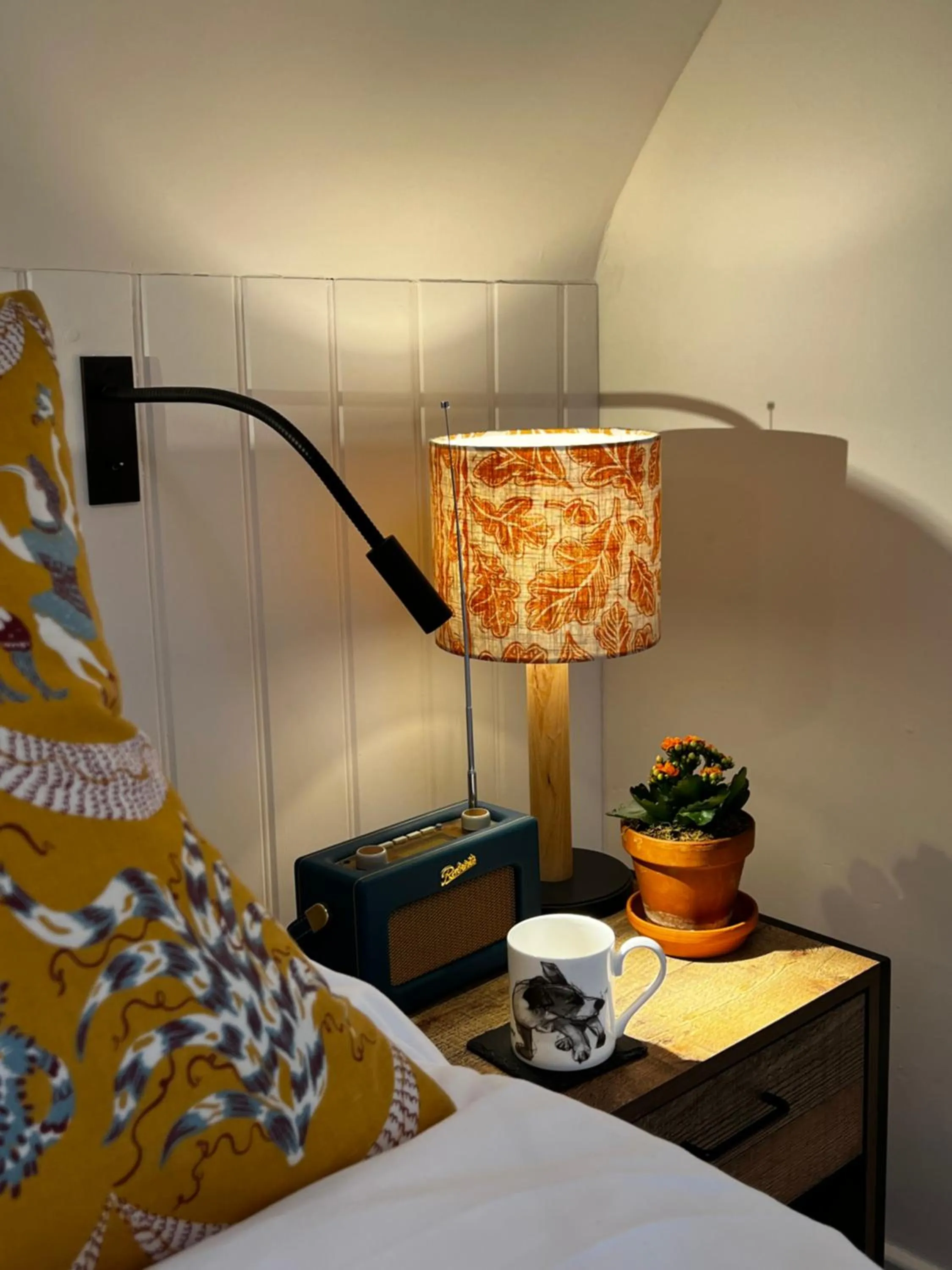 Bed in The Red Lion Inn