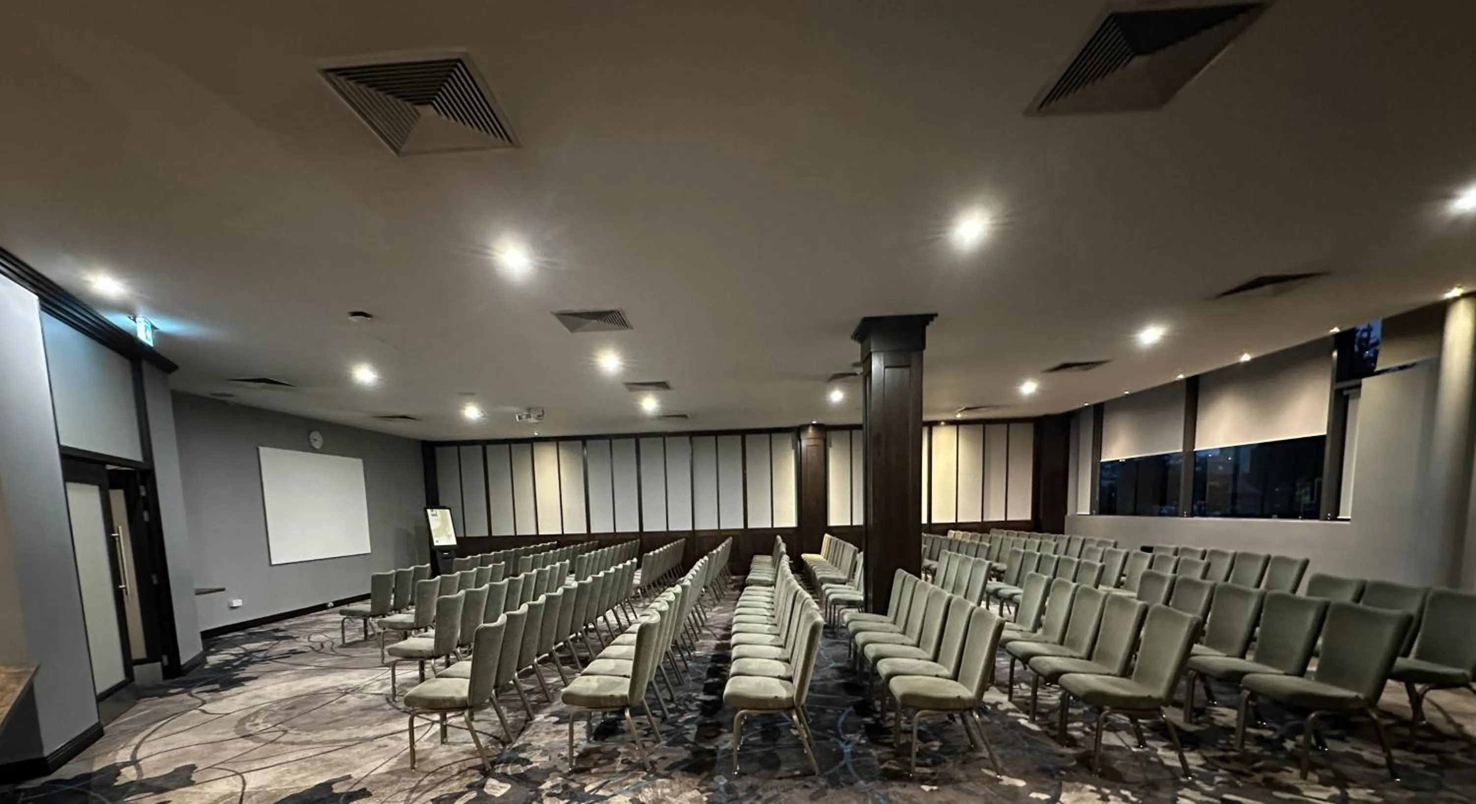 Meeting/conference room in Clayton Hotel, Leeds