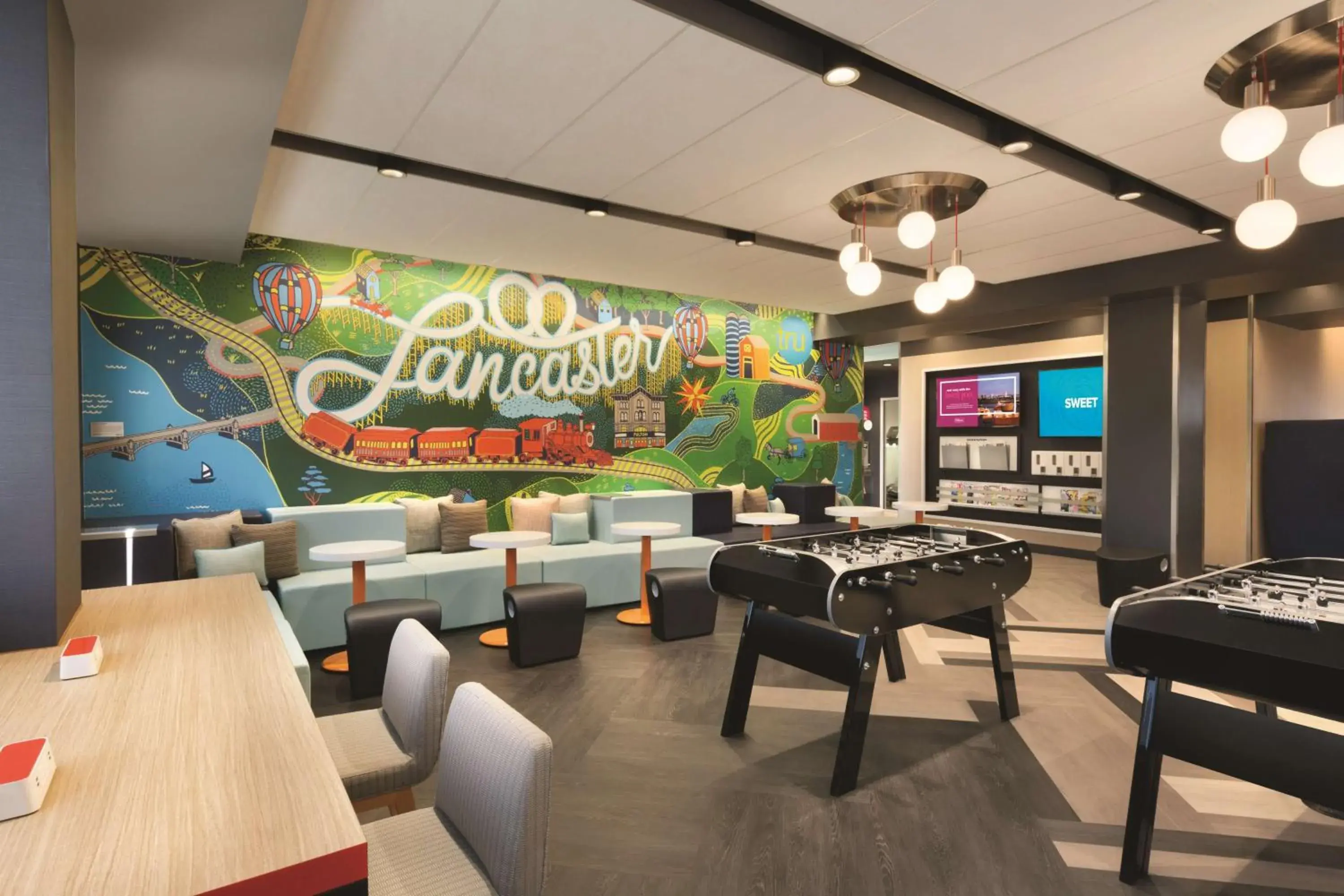 Lobby or reception in Tru By Hilton Lancaster East Lobby or reception in Tru By Hilton Lancaster East