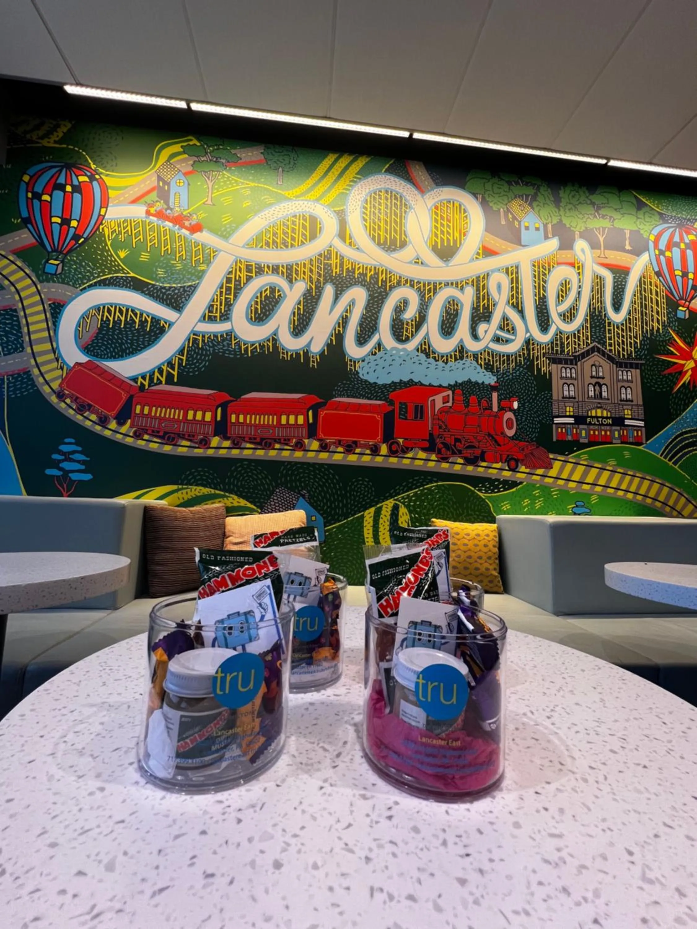 Food and drinks in Tru By Hilton Lancaster East