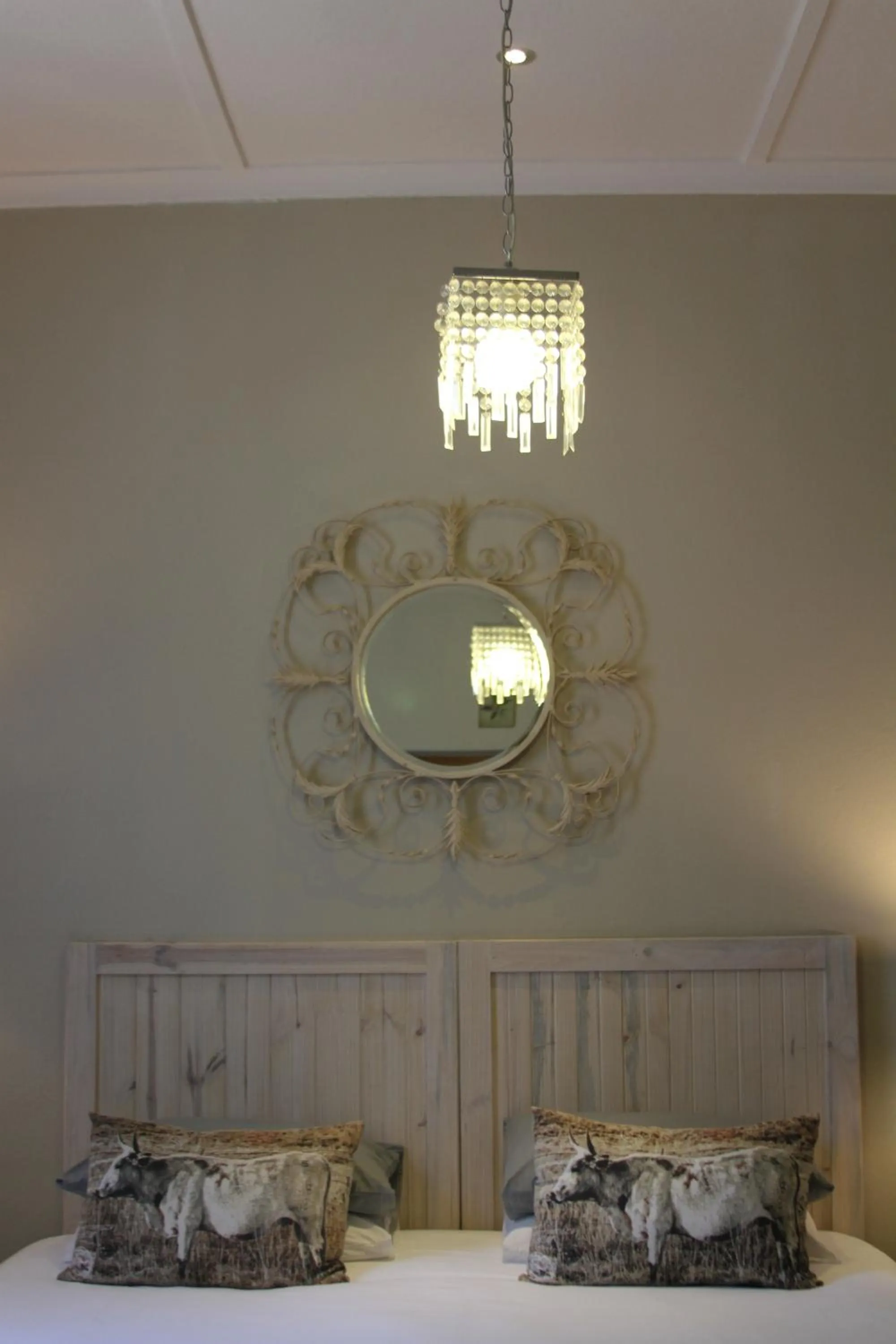 Bed in Ripple Hill Hotel