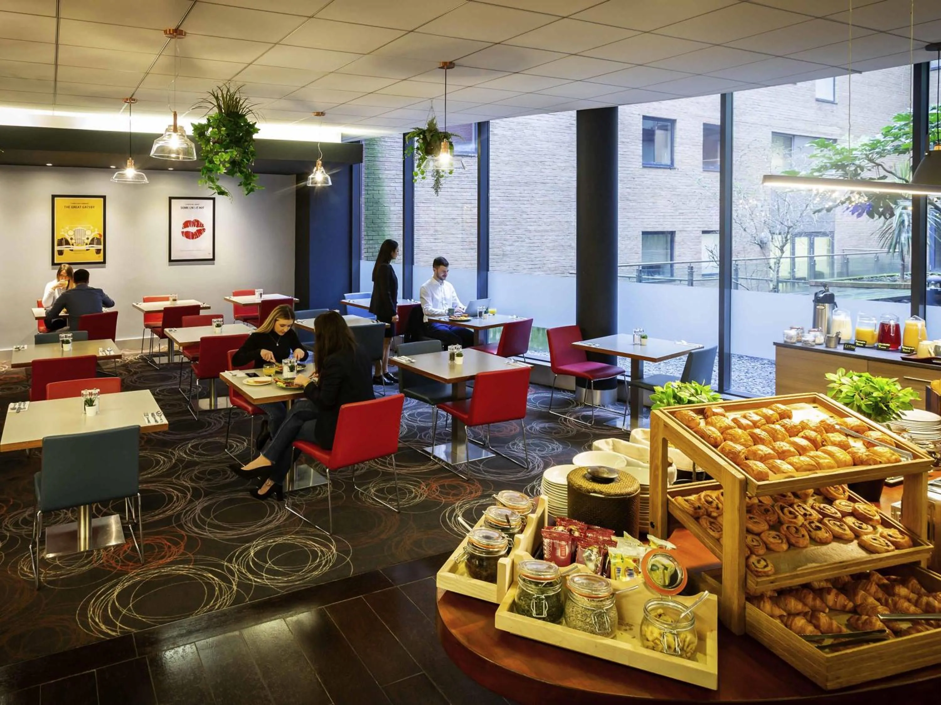 Breakfast in Novotel Reading Centre