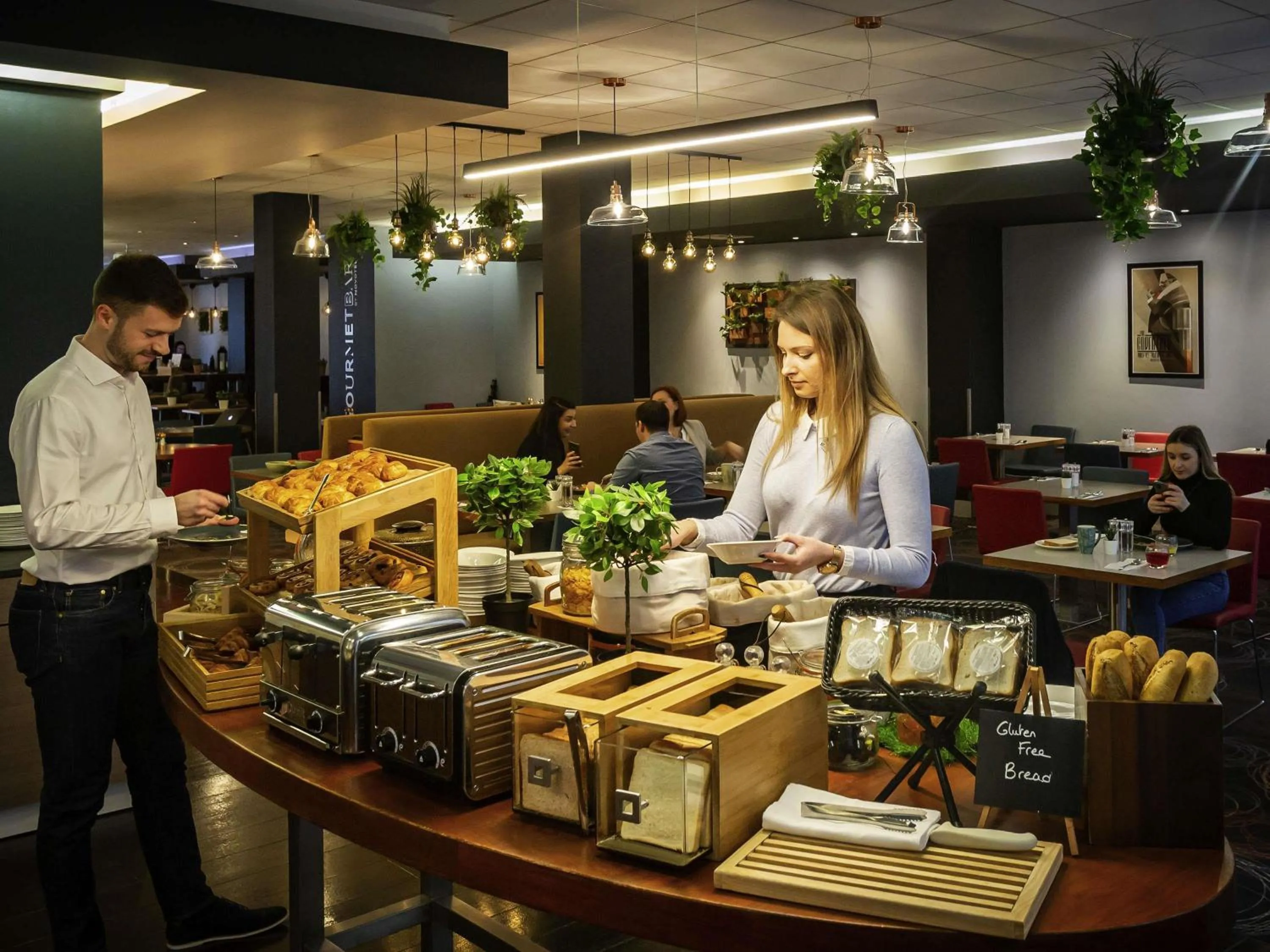 Breakfast in Novotel Reading Centre