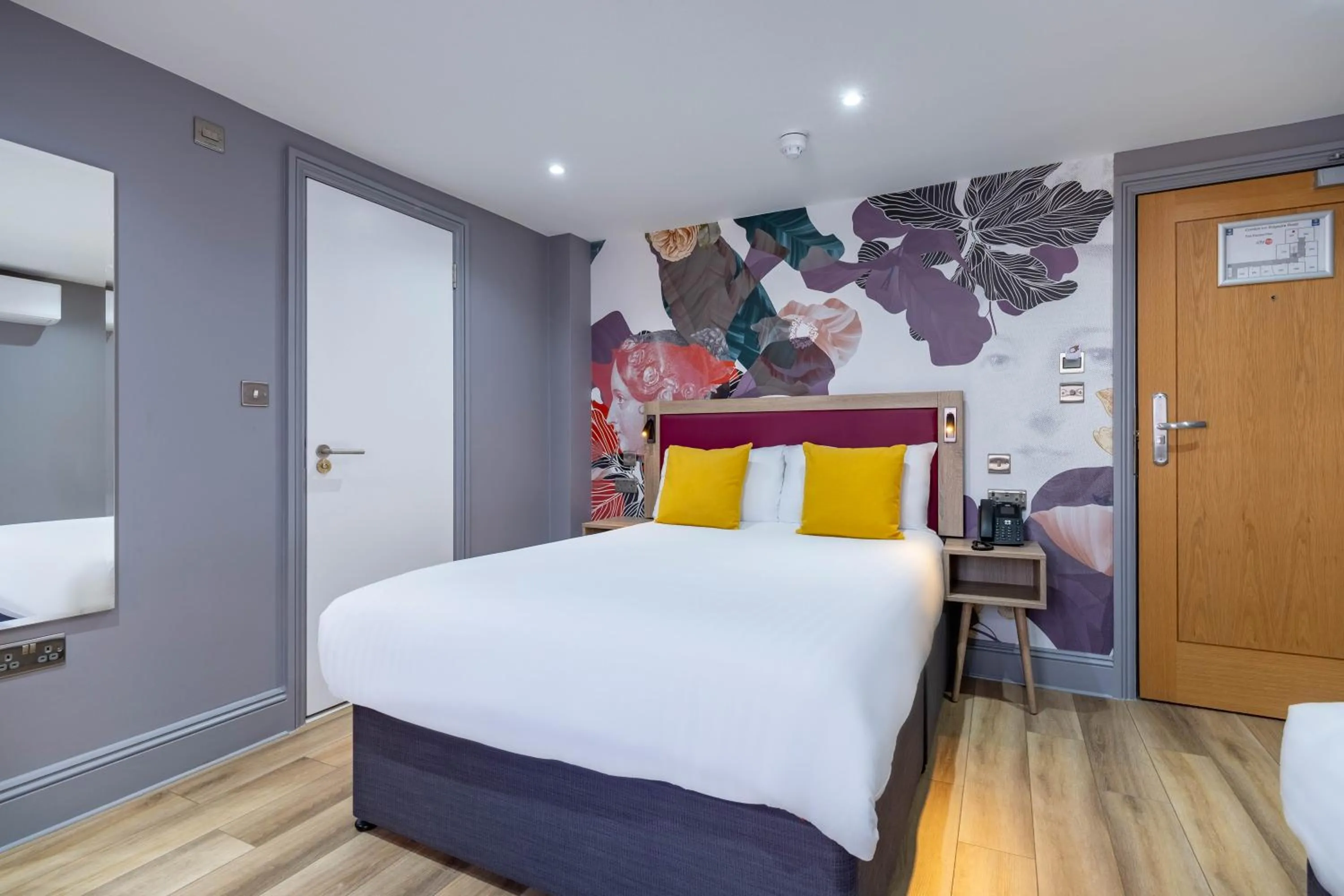 Bedroom, Bed in Comfort Inn Edgware Road W2