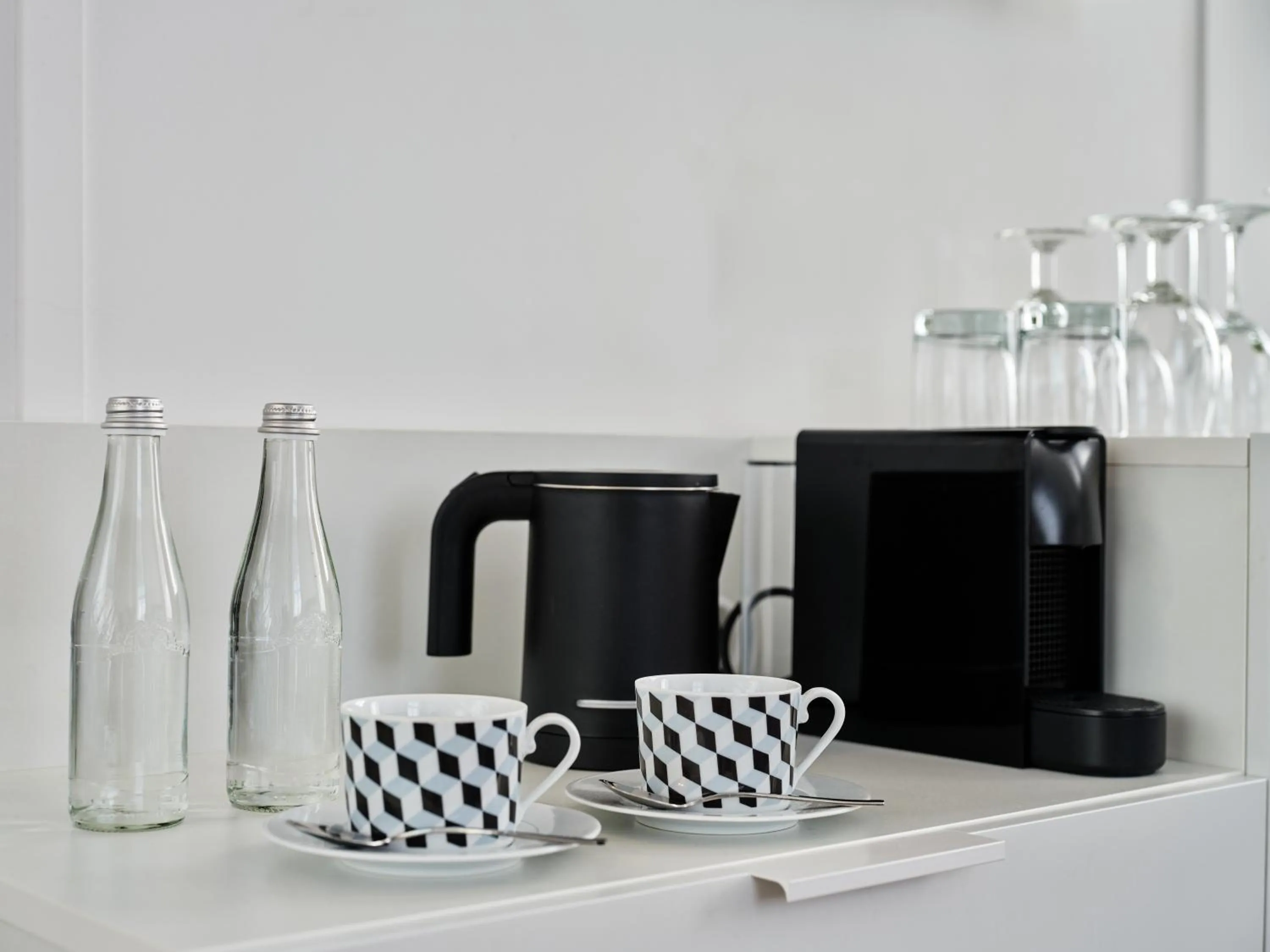 Coffee/tea facilities in Hotel Indigo Warsaw Nowy Świat by IHG