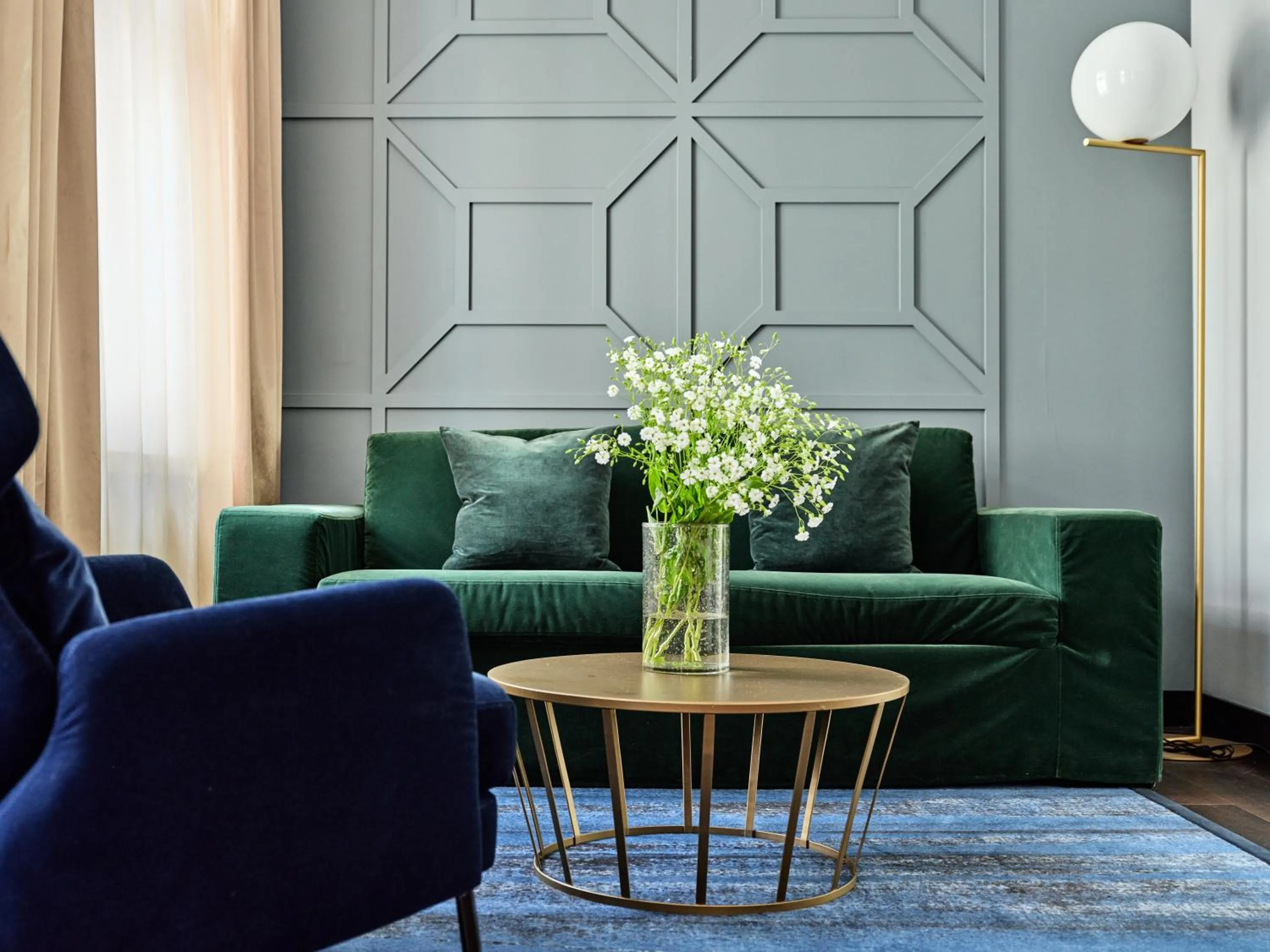 Living room in Hotel Indigo Warsaw Nowy Świat by IHG