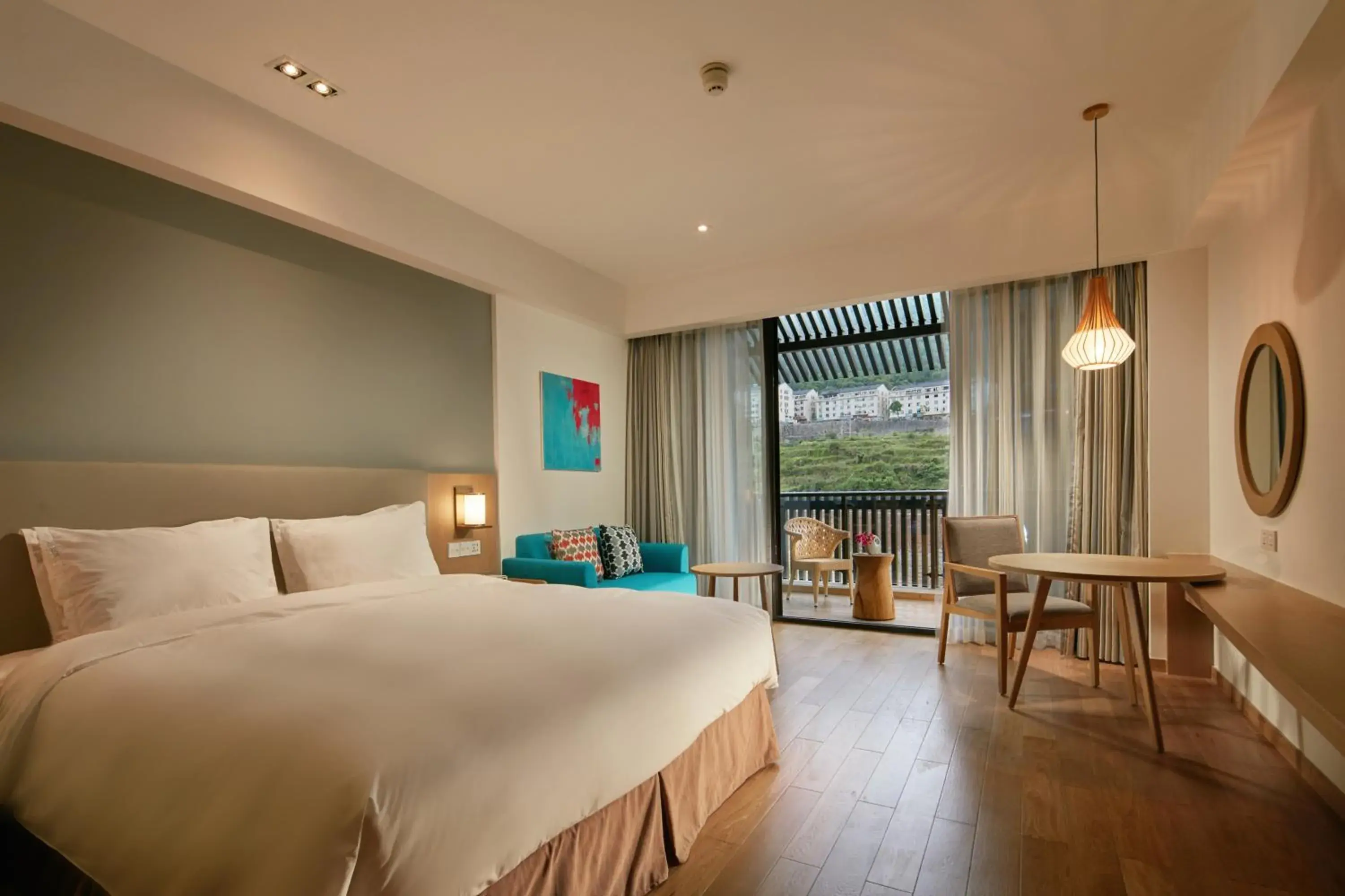 Bed in Holiday Inn Express Zhejiang Qianxia Lake by IHG Bed in Holiday Inn Express Zhejiang Qianxia Lake by IHG