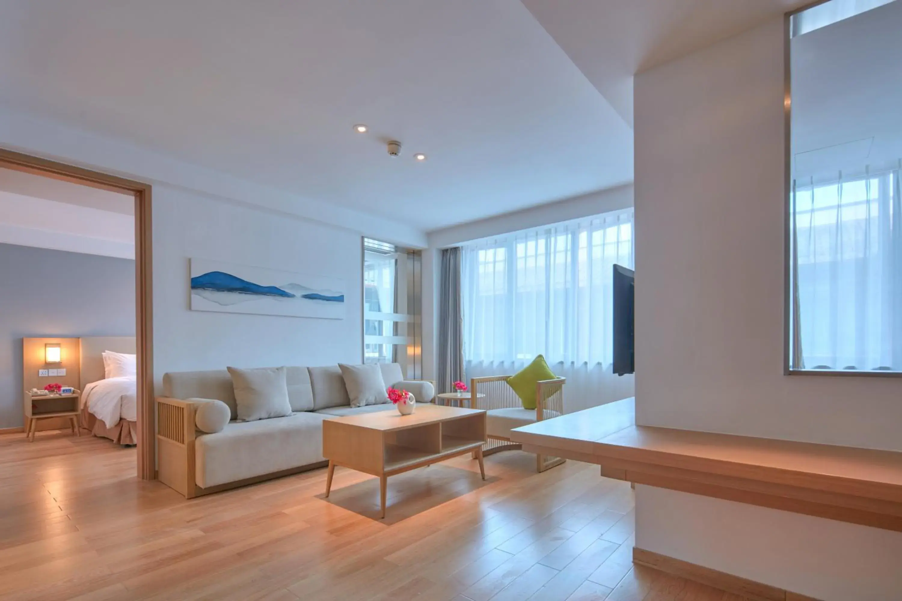 King Suite in Holiday Inn Express Zhejiang Qianxia Lake by IHG King Suite in Holiday Inn Express Zhejiang Qianxia Lake by IHG