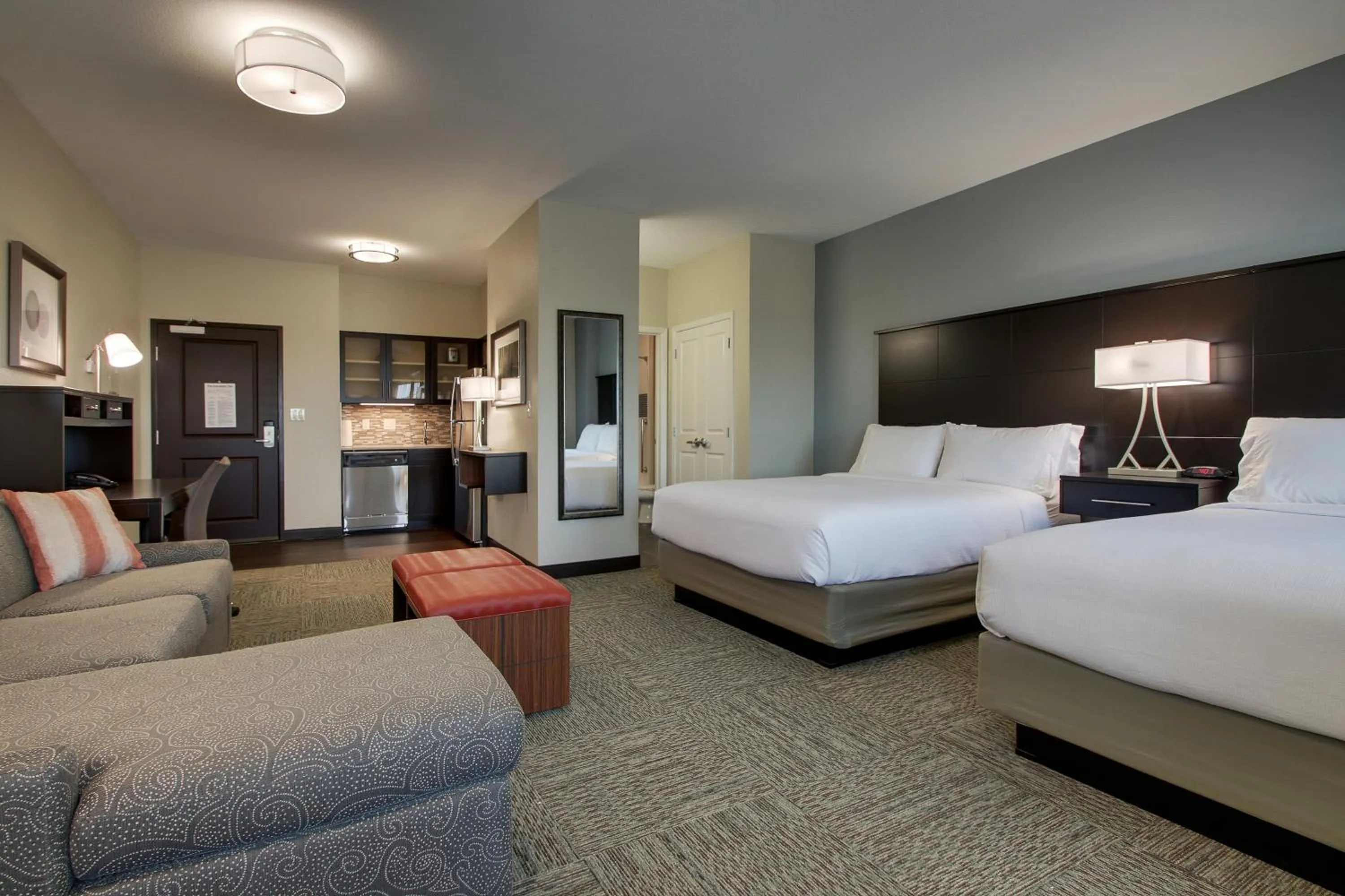 Photo of the whole room, Bed in Staybridge Suites Plano - The Colony by IHG