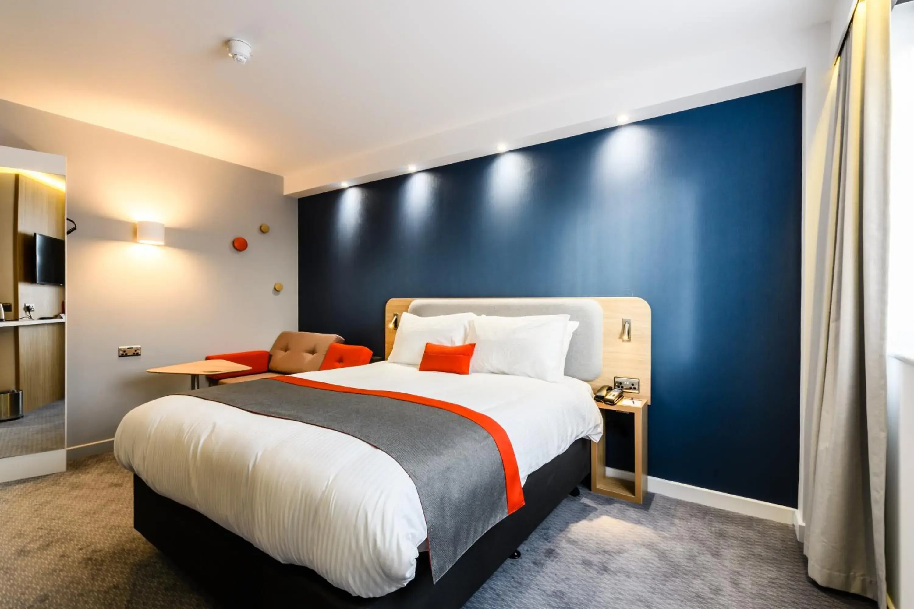 Bed in Holiday Inn Express - Wigan by IHG Bed in Holiday Inn Express - Wigan by IHG