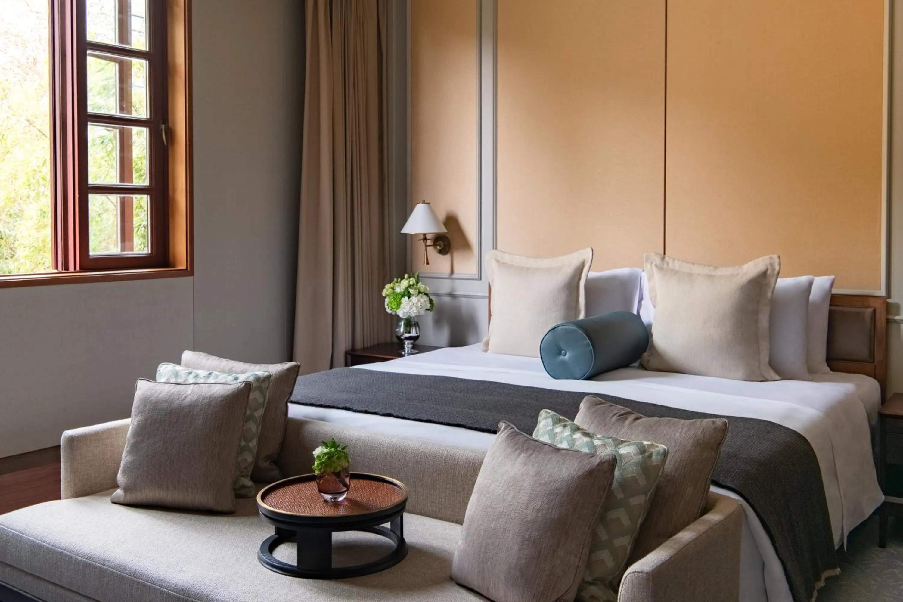 Bedroom, Bed in Capella Shanghai, Jian Ye Li