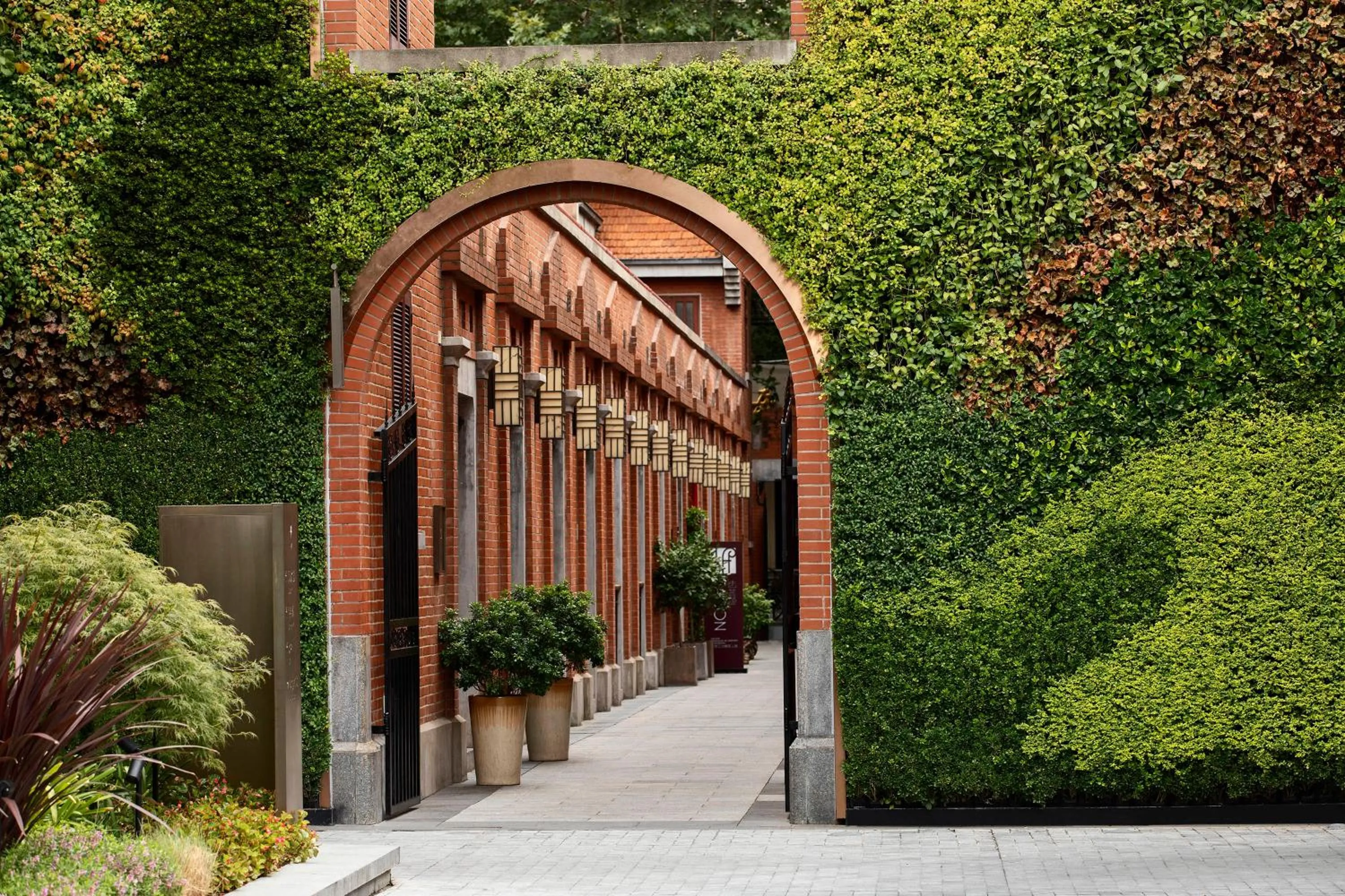 Garden in Capella Shanghai, Jian Ye Li