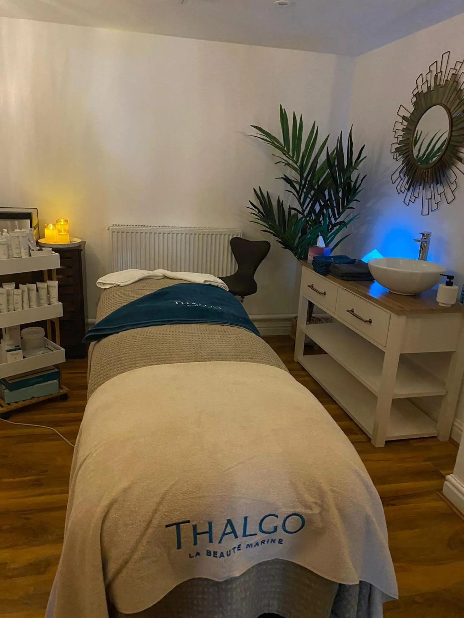 Massage, Bed in The Beaches Hotel and Spa