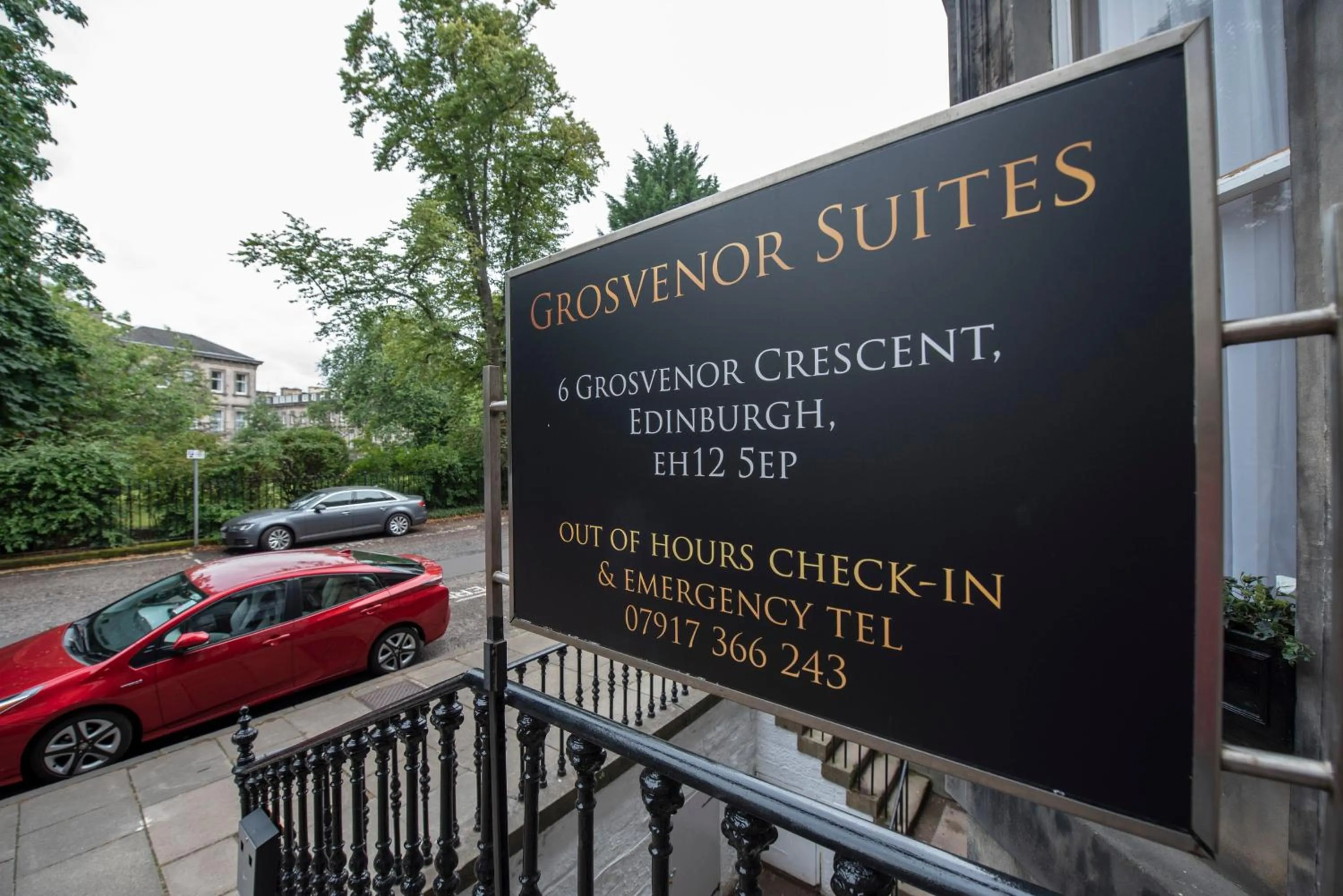 Grosvenor Suites