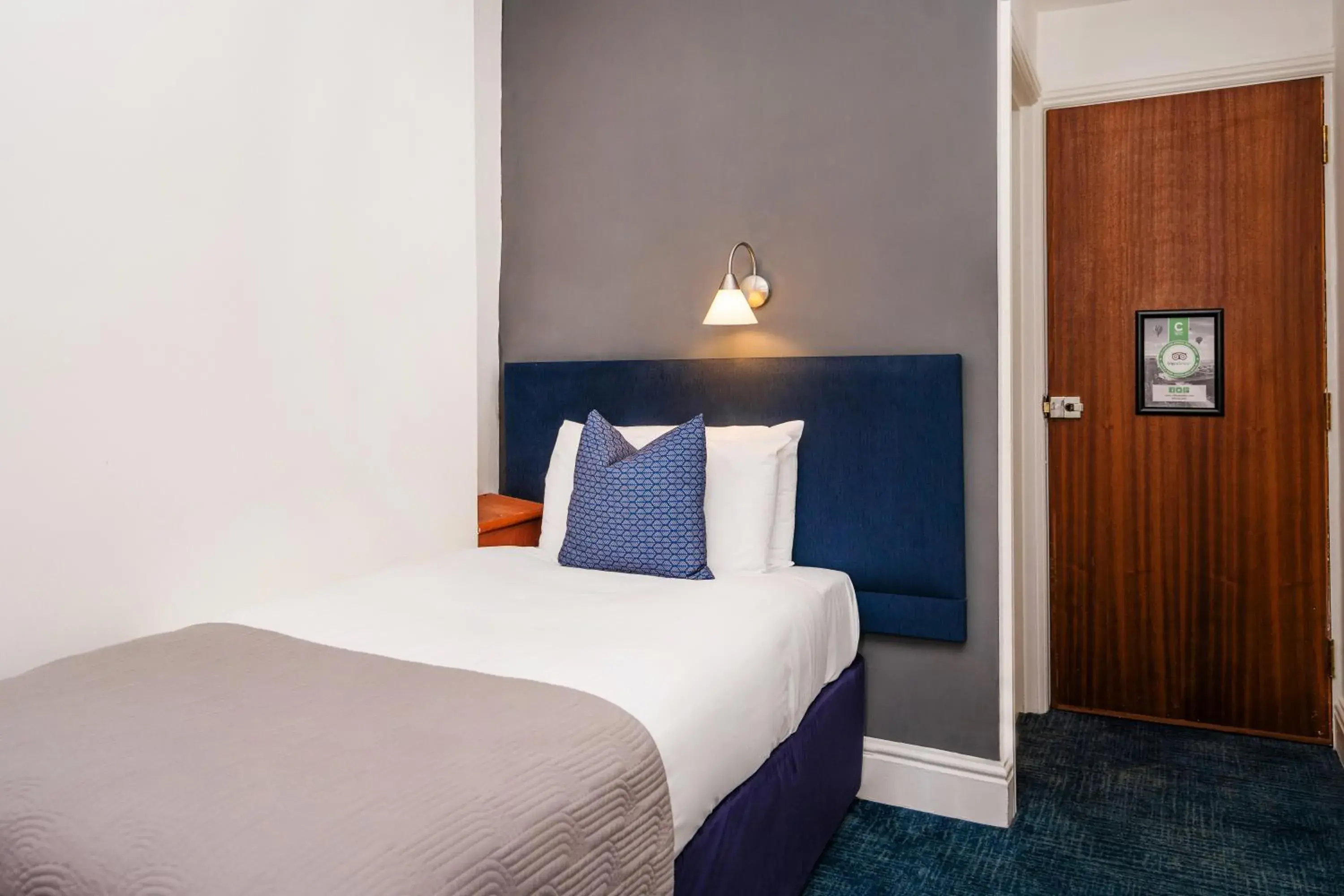 Single Room in The Washington Single Room in The Washington