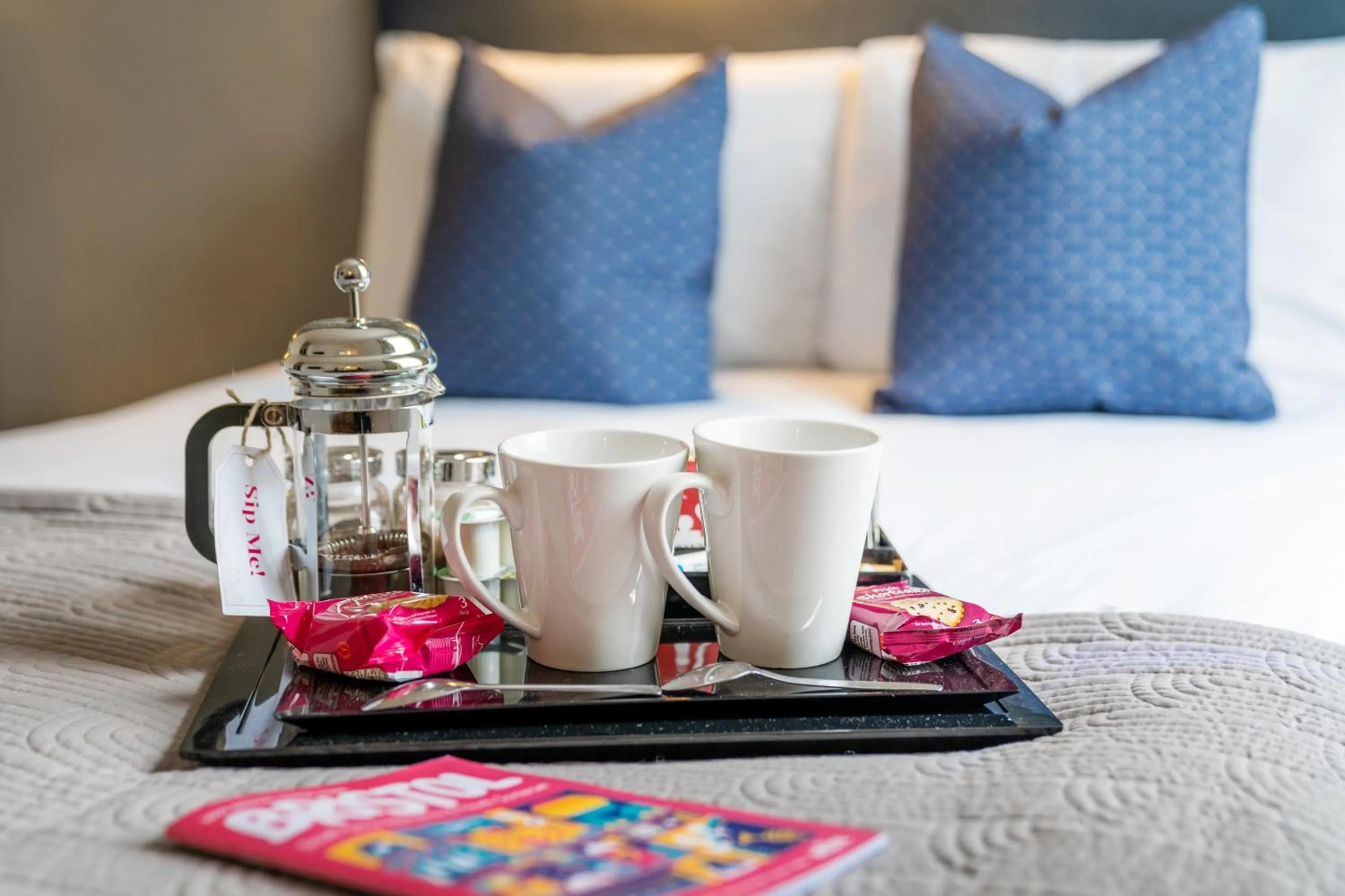 Coffee/tea facilities, Bed in The Washington