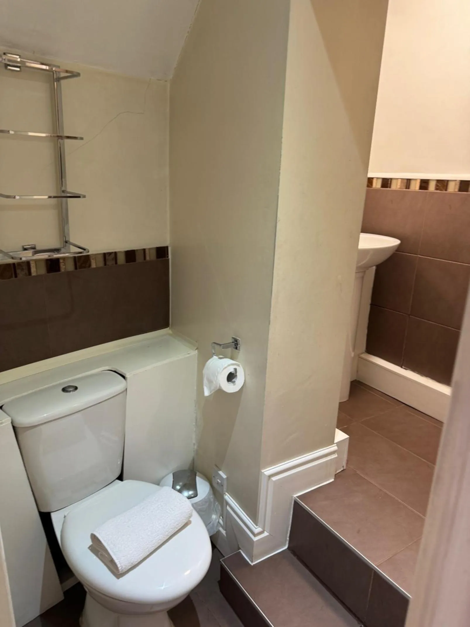 Toilet in Severn Valley Guest House