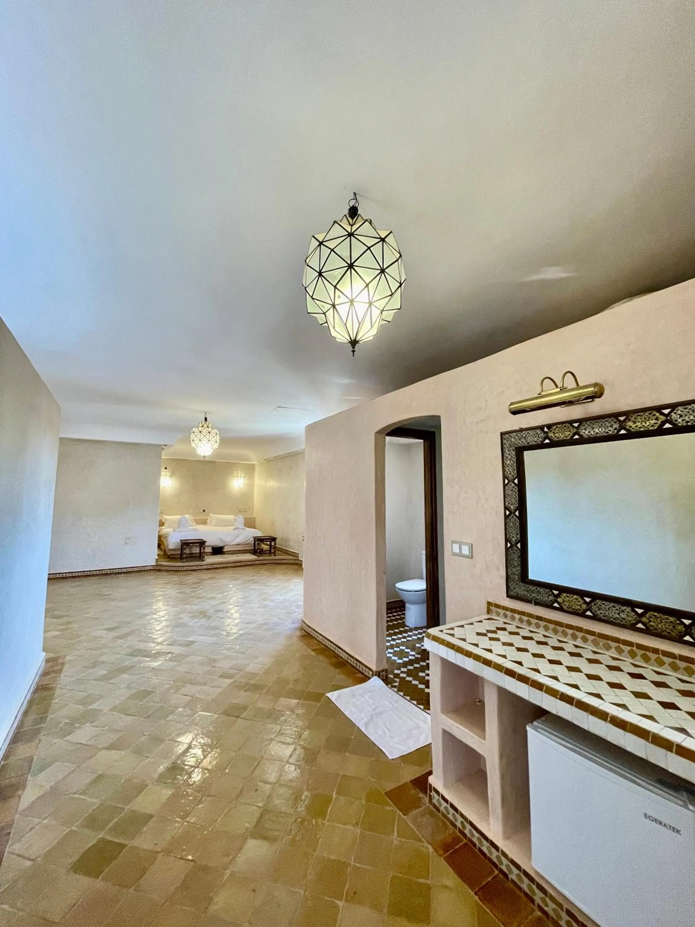 Bathroom in Bab Rimal - Desert Hotel in M'hamid El Ghizlane