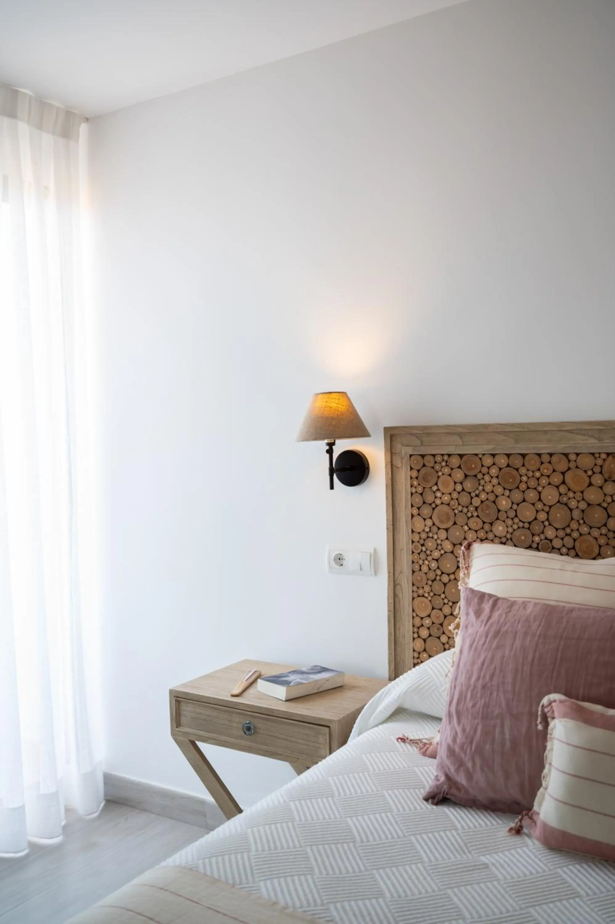 Bed in Hotel Rosamar - Emar Hotels