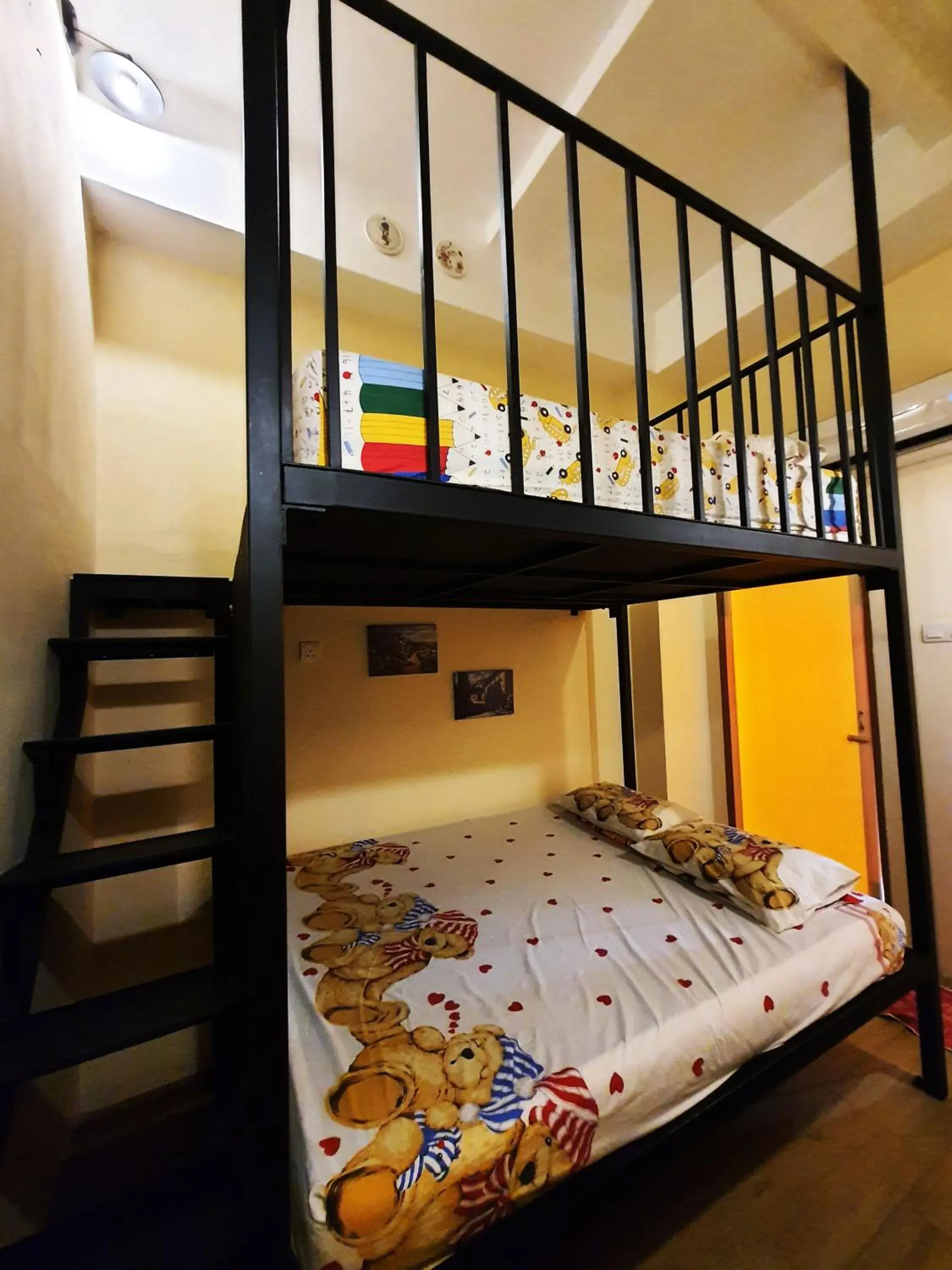 Quadruple Room with Bathroom in Lodge 163 Ventures Quadruple Room with Bathroom in Lodge 163 Ventures